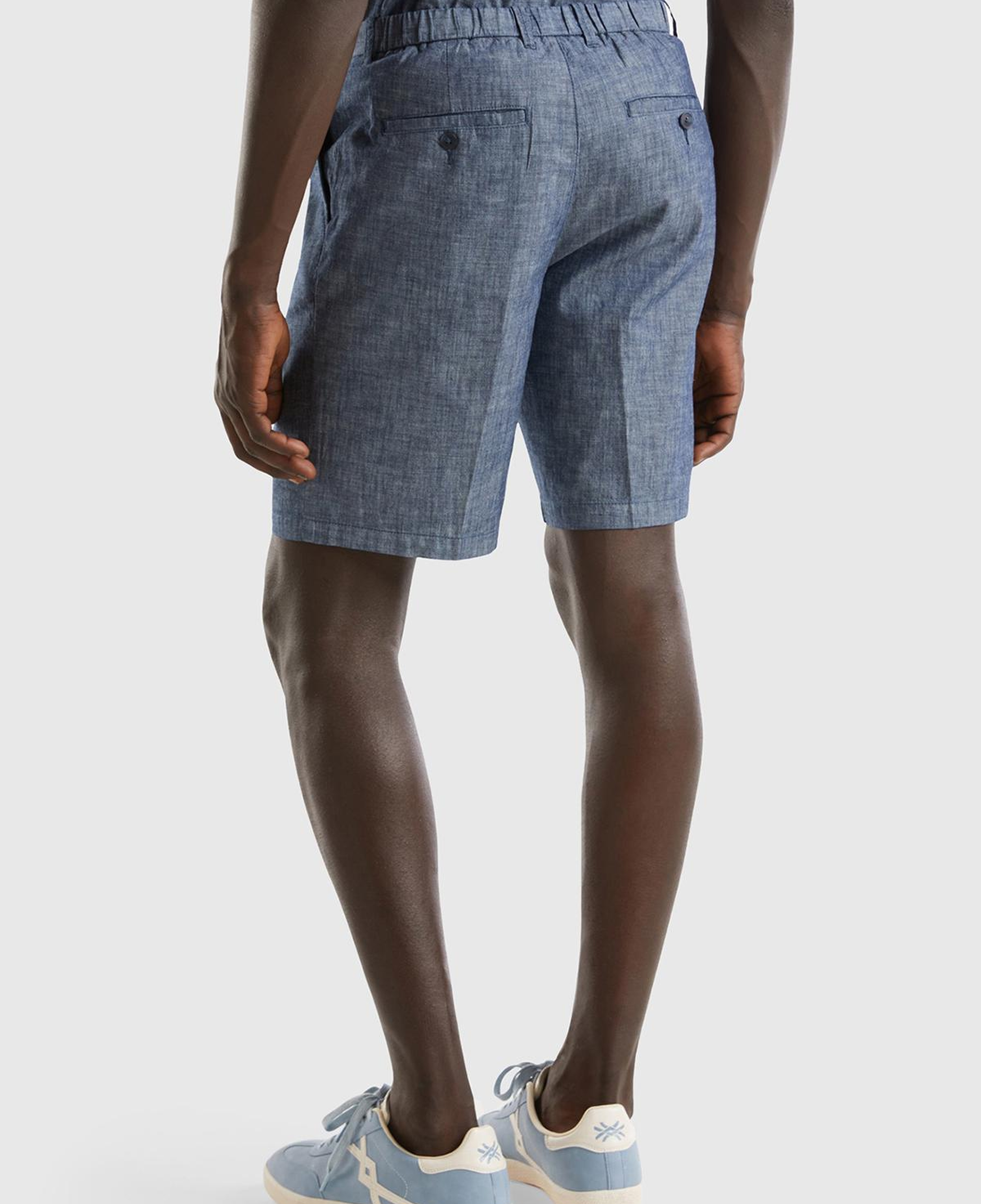 Erkek İndigo %100 Pamuk Önü Pileli Bermuda Şort