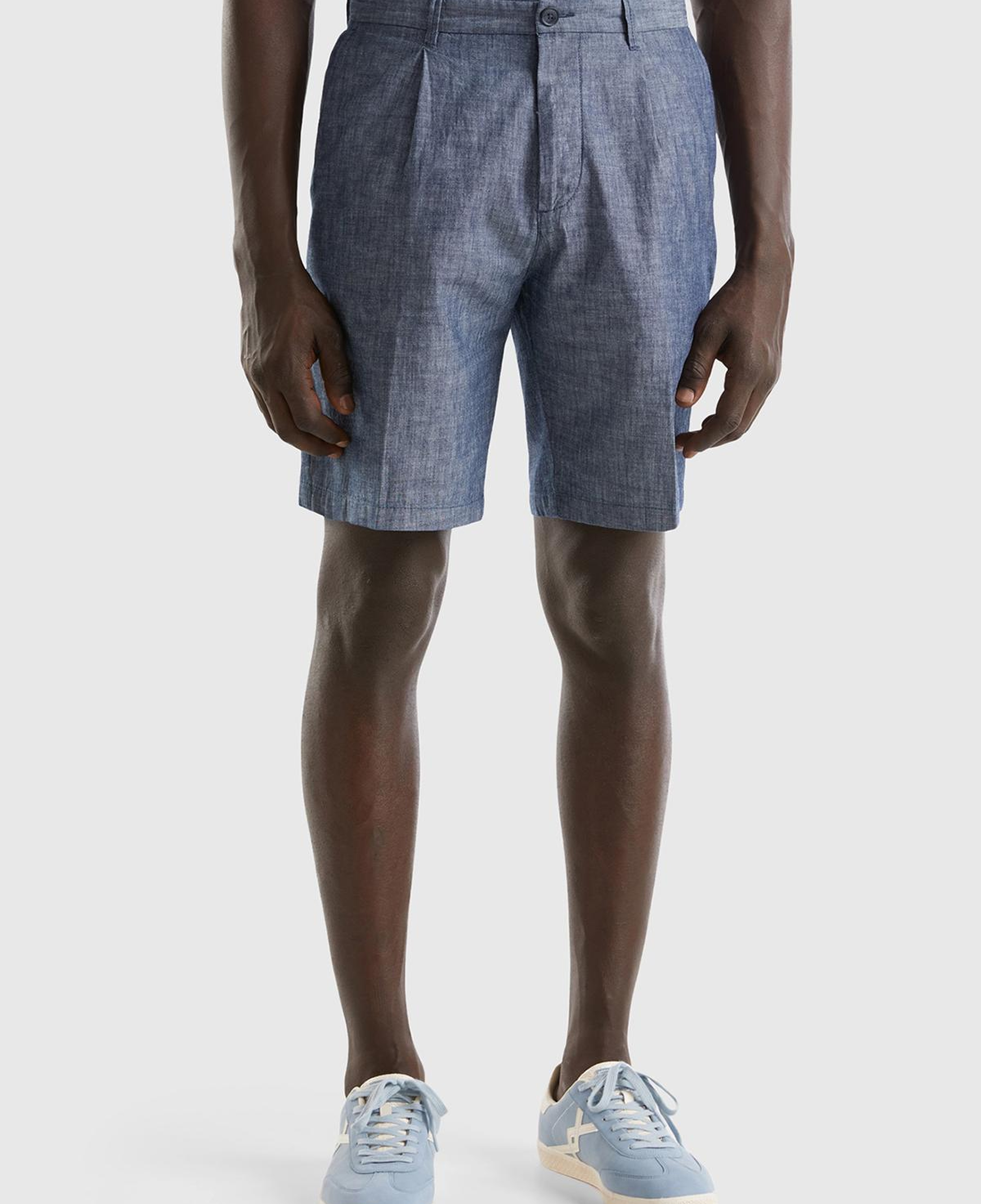 Erkek İndigo %100 Pamuk Önü Pileli Bermuda Şort