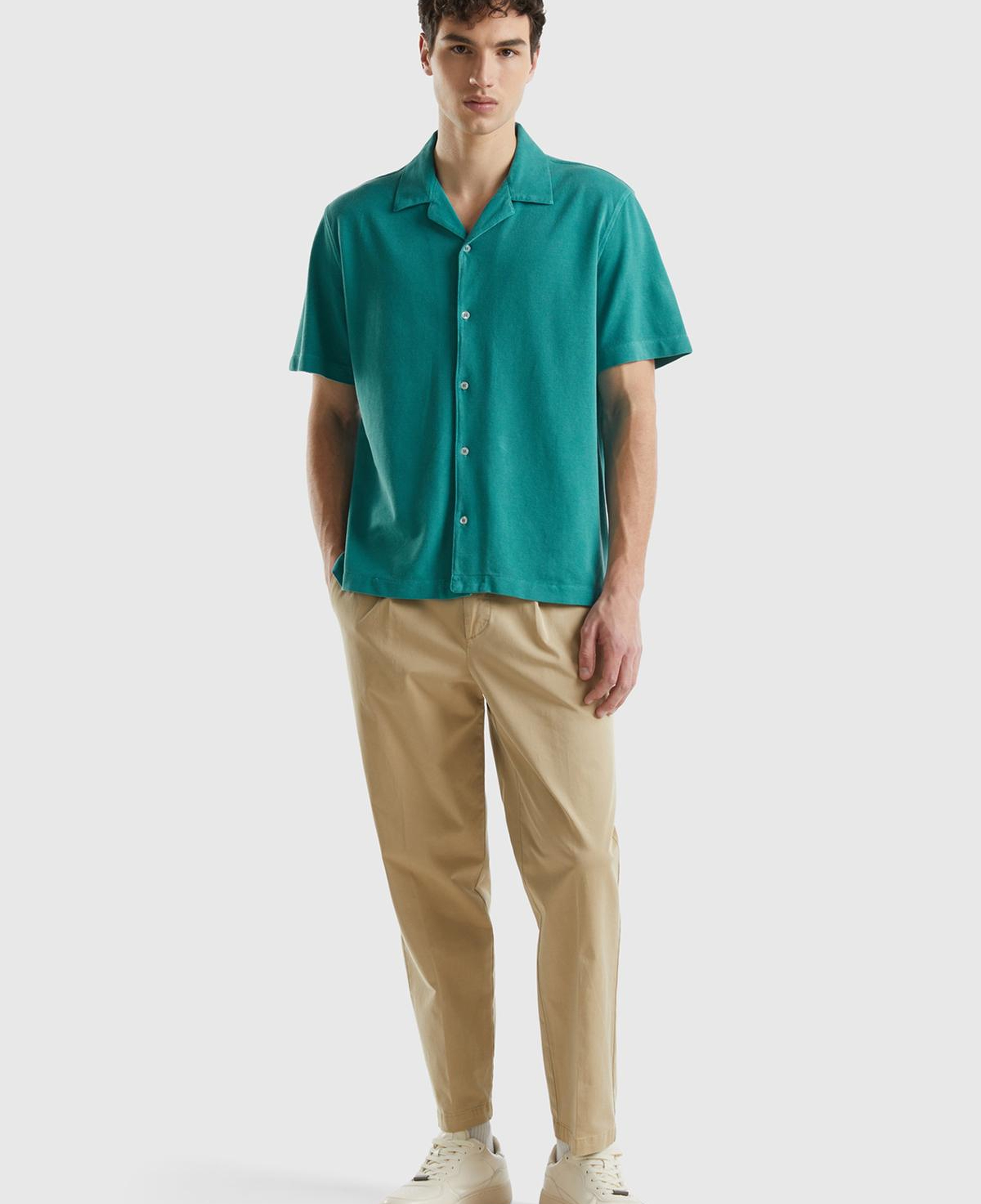 Erkek Adaçayı %100 Pamuk Tek Renkli Dekoratif Dikişli Kısa Kollu Gömlek