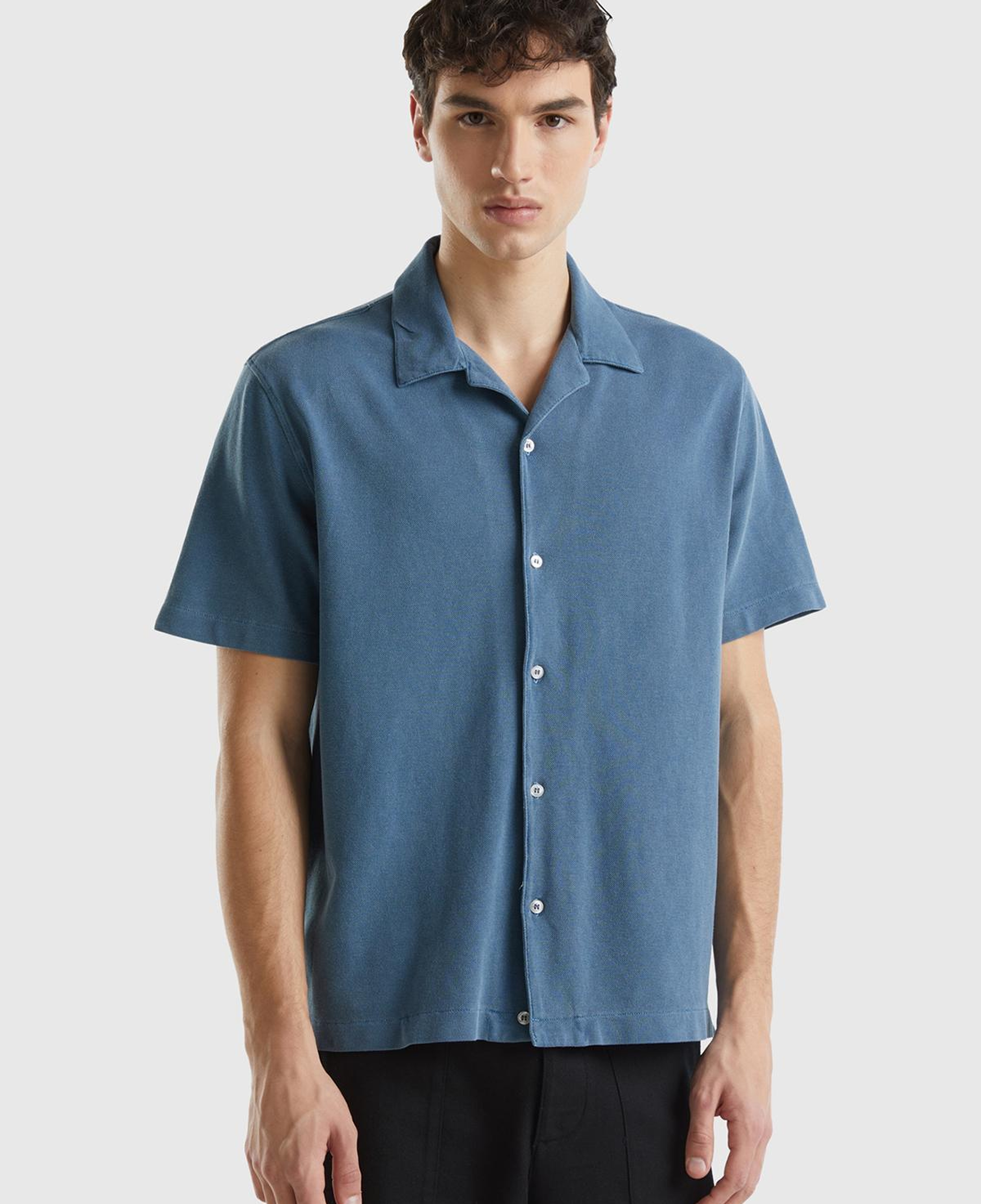 Erkek Lacivert %100 Pamuk Tek Renkli Dekoratif Dikişli Kısa Kollu Gömlek