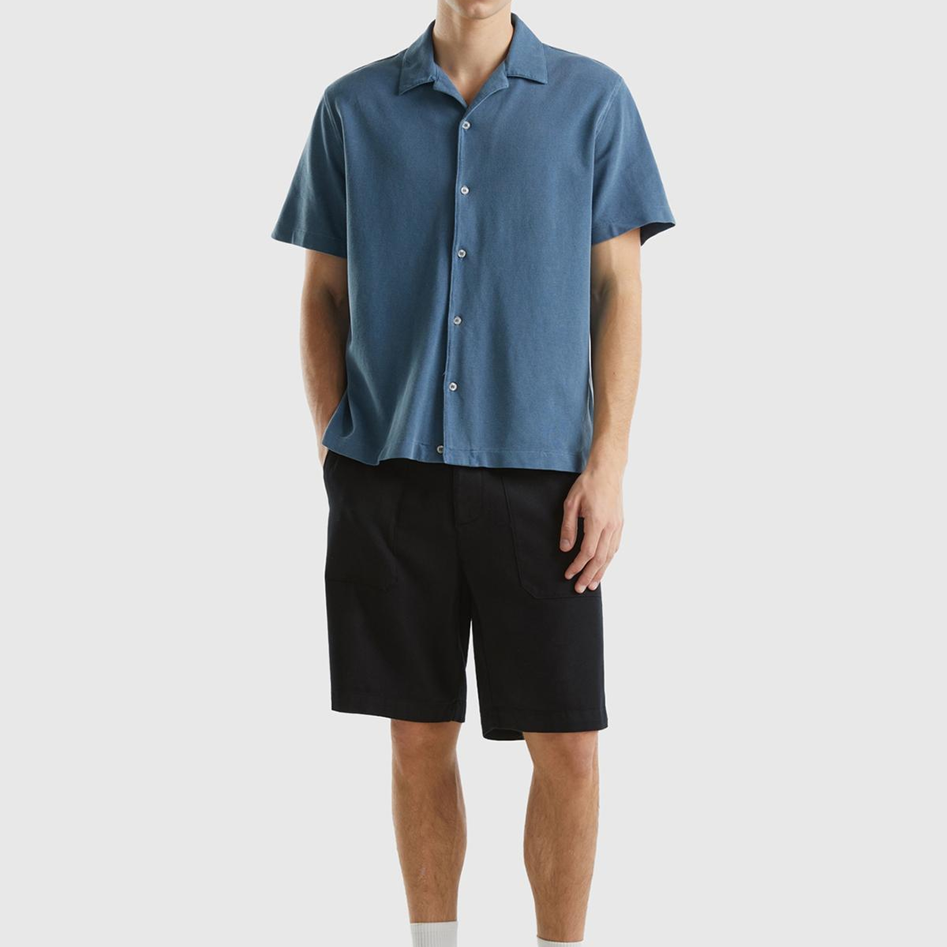 Erkek Lacivert %100 Pamuk Tek Renkli Dekoratif Dikişli Kısa Kollu Gömlek