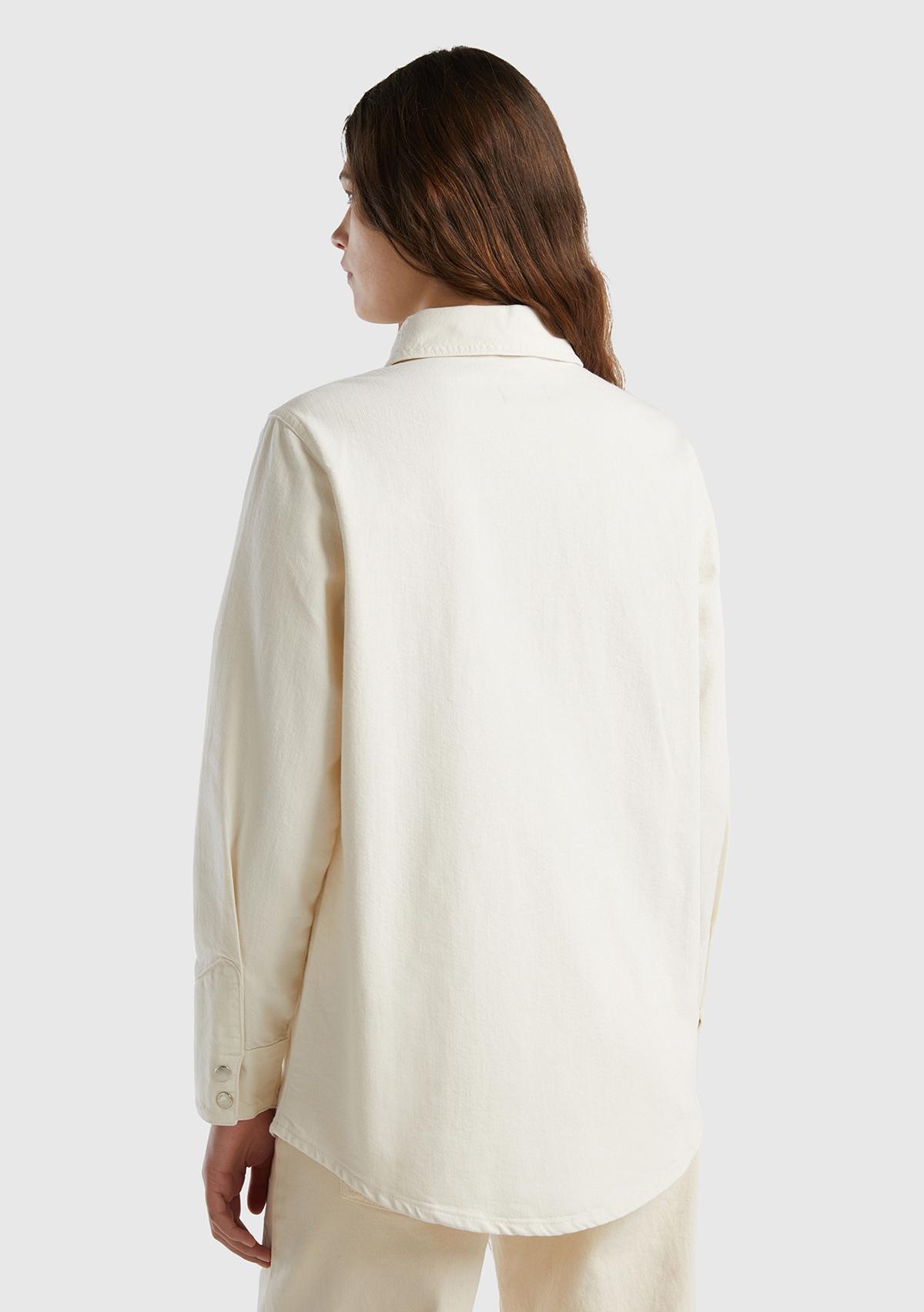 Kadın Krem %100 Pamuk Çiçek Motifli Geniş Kesim Uzun Kollu Gömlek