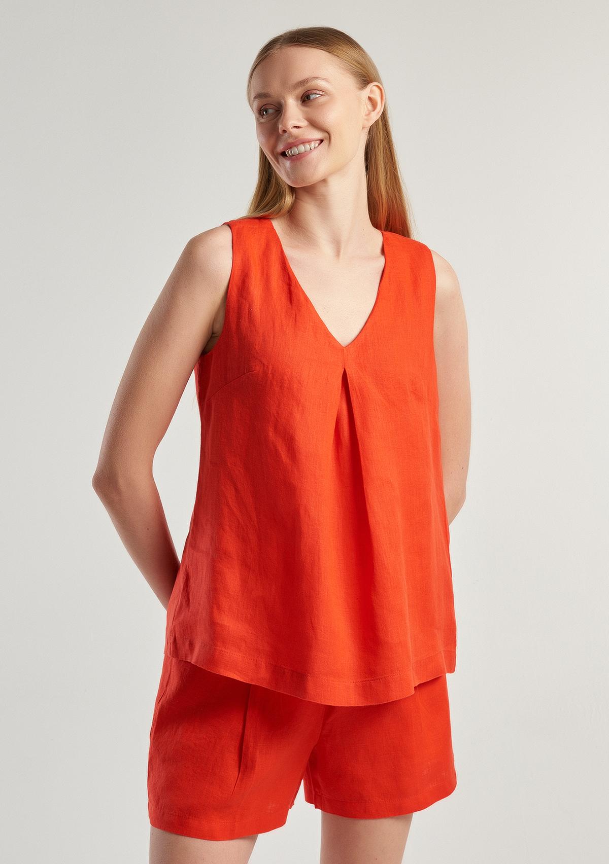 Kadın Kırmızı %100 Keten V Yaka Kolsuz Geniş Kesim Bluz