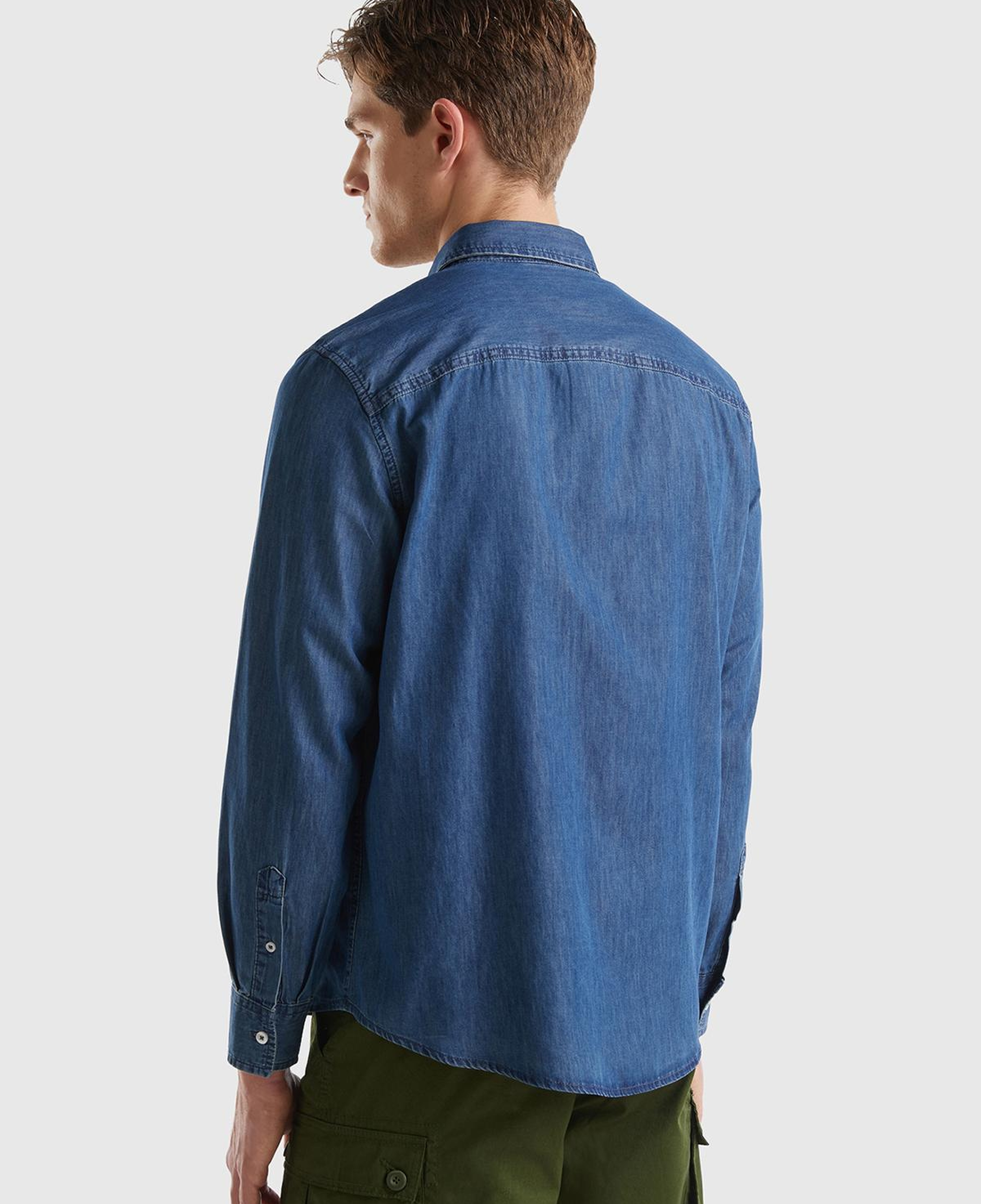 Erkek İndigo %100 Pamuk Göğüs Cepli Uzun Kollu Denim Gömlek