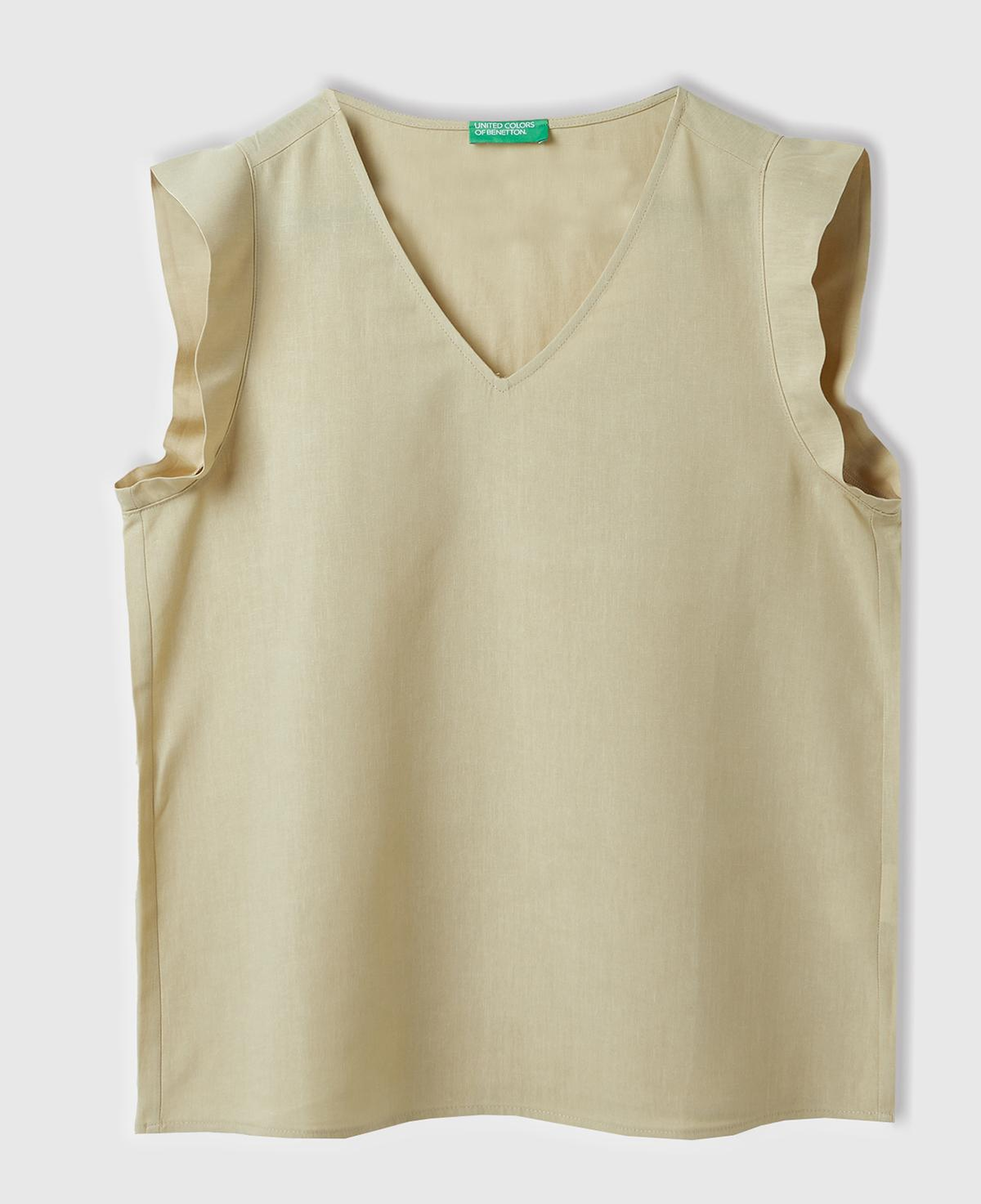 Kadın Bej Liyosel ve Keten Karışımlı Geniş Kesim V Yaka Bluz