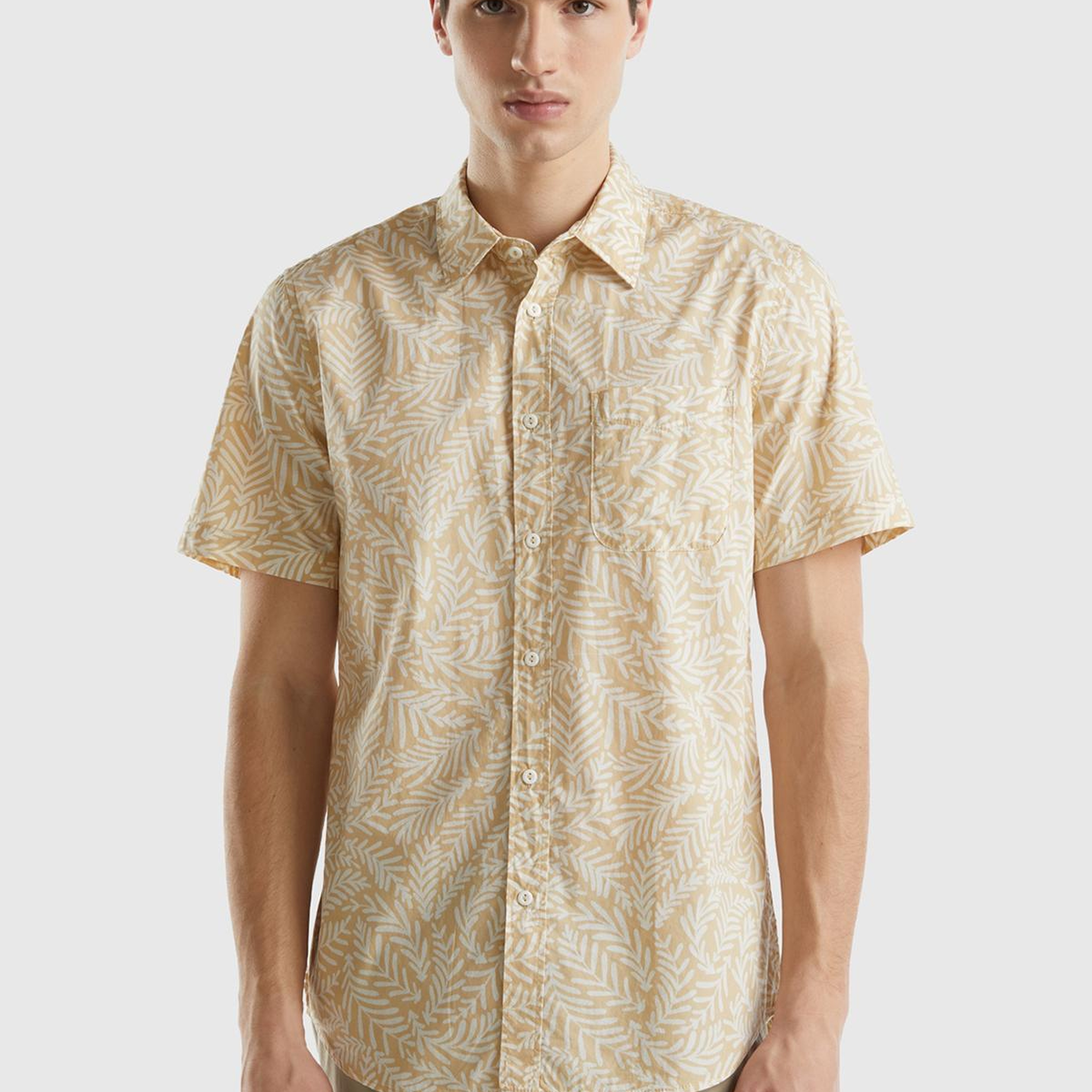 Erkek Krem Mix %100 Pamuk Tamamı Baskılı Göğüs Cepli Kısa Kollu Gömlek