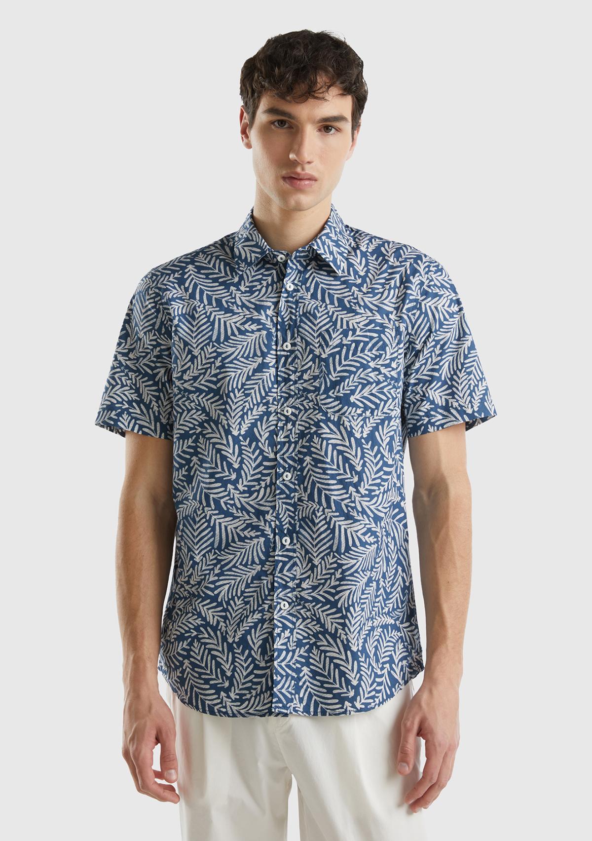 Erkek Lacivert-Krem %100 Pamuk Tamamı Baskılı Göğüs Cepli Kısa Kollu Gömlek