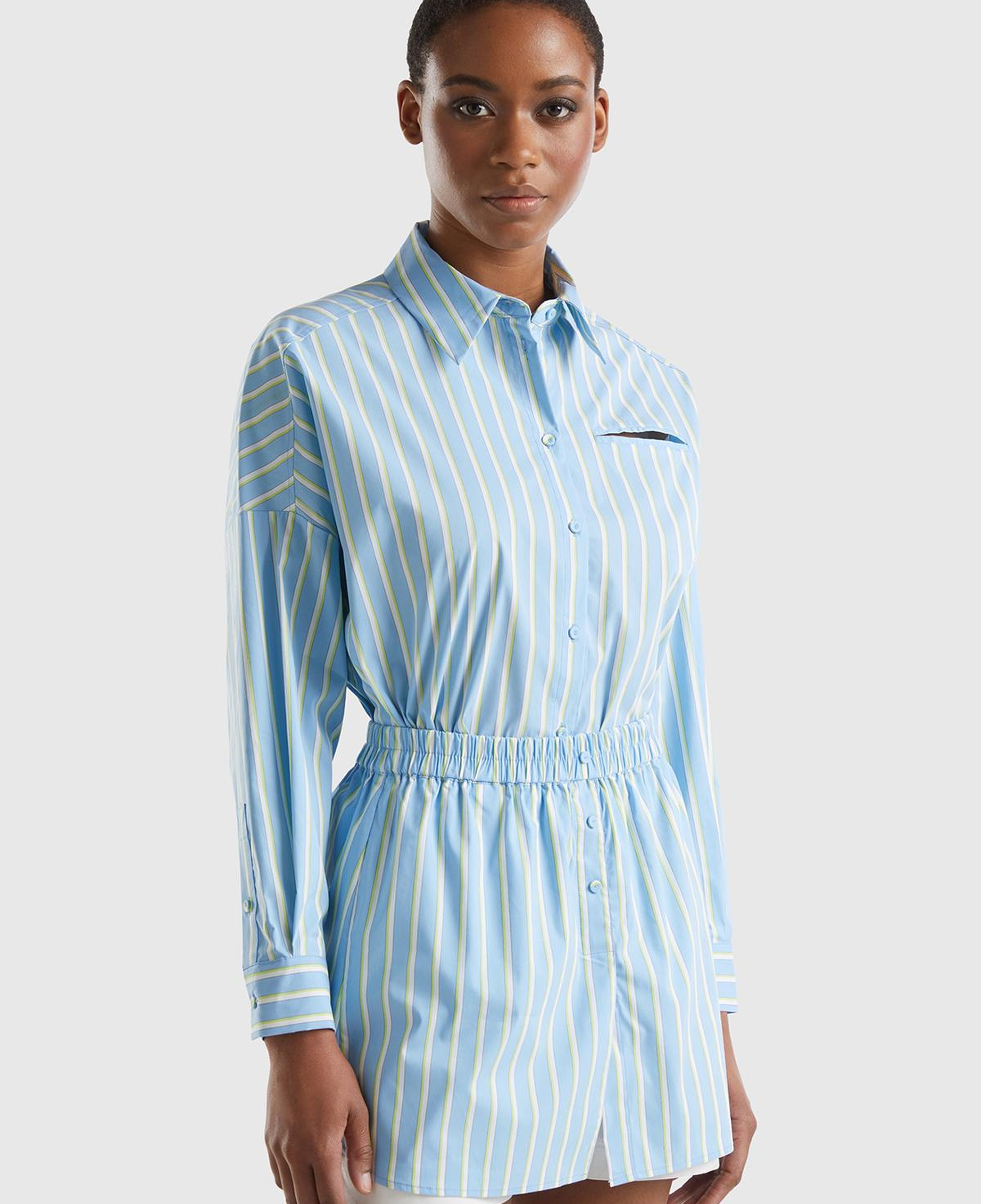 Kadın Mavi Streç Pamuklu Logo Detaylı Çizgili Uzun Kollu Gömlek