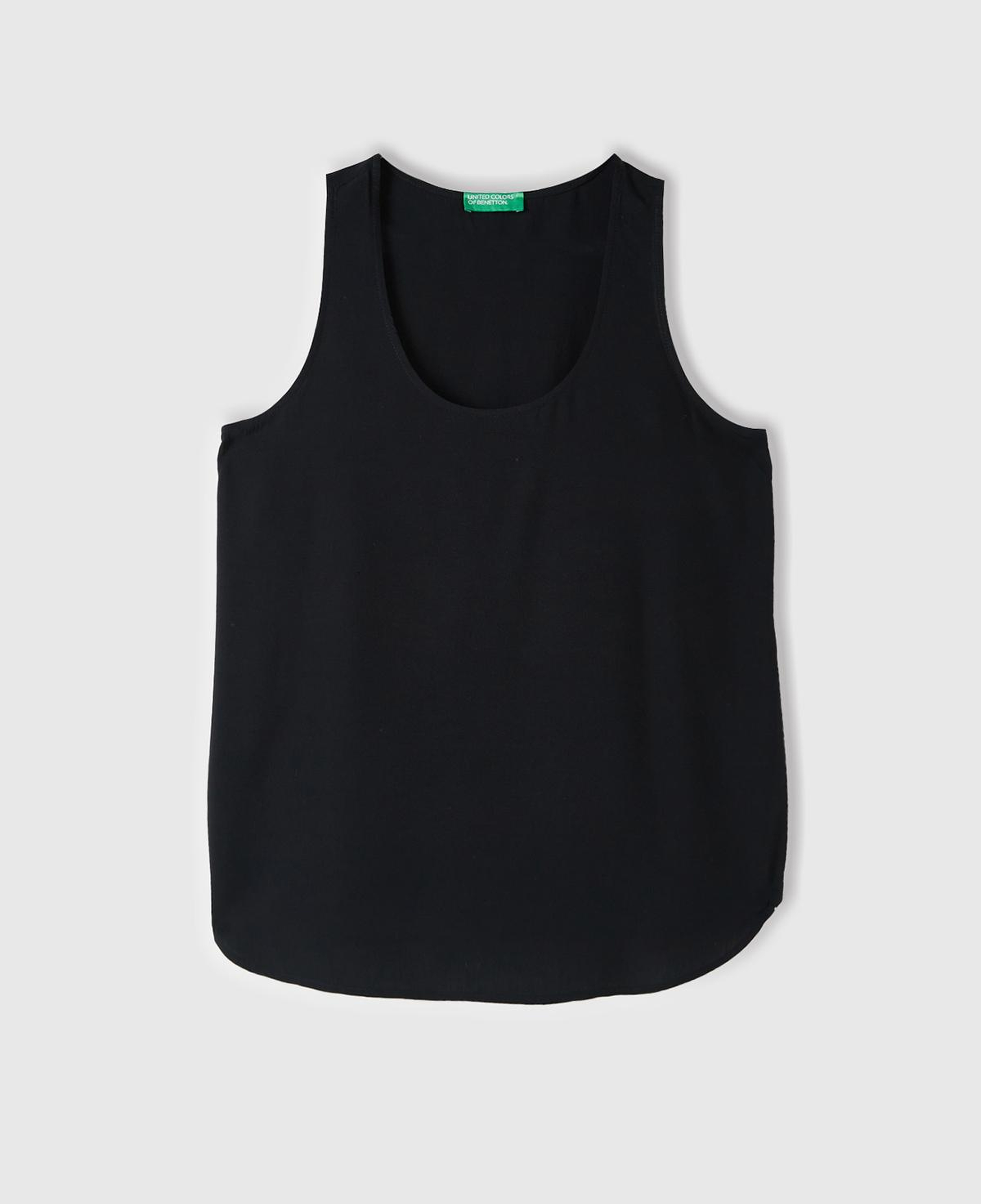 Kadın Siyah %100 Viskoz Dekoratif Dikişli Geniş Bisiklet Yaka Kolsuz Bluz