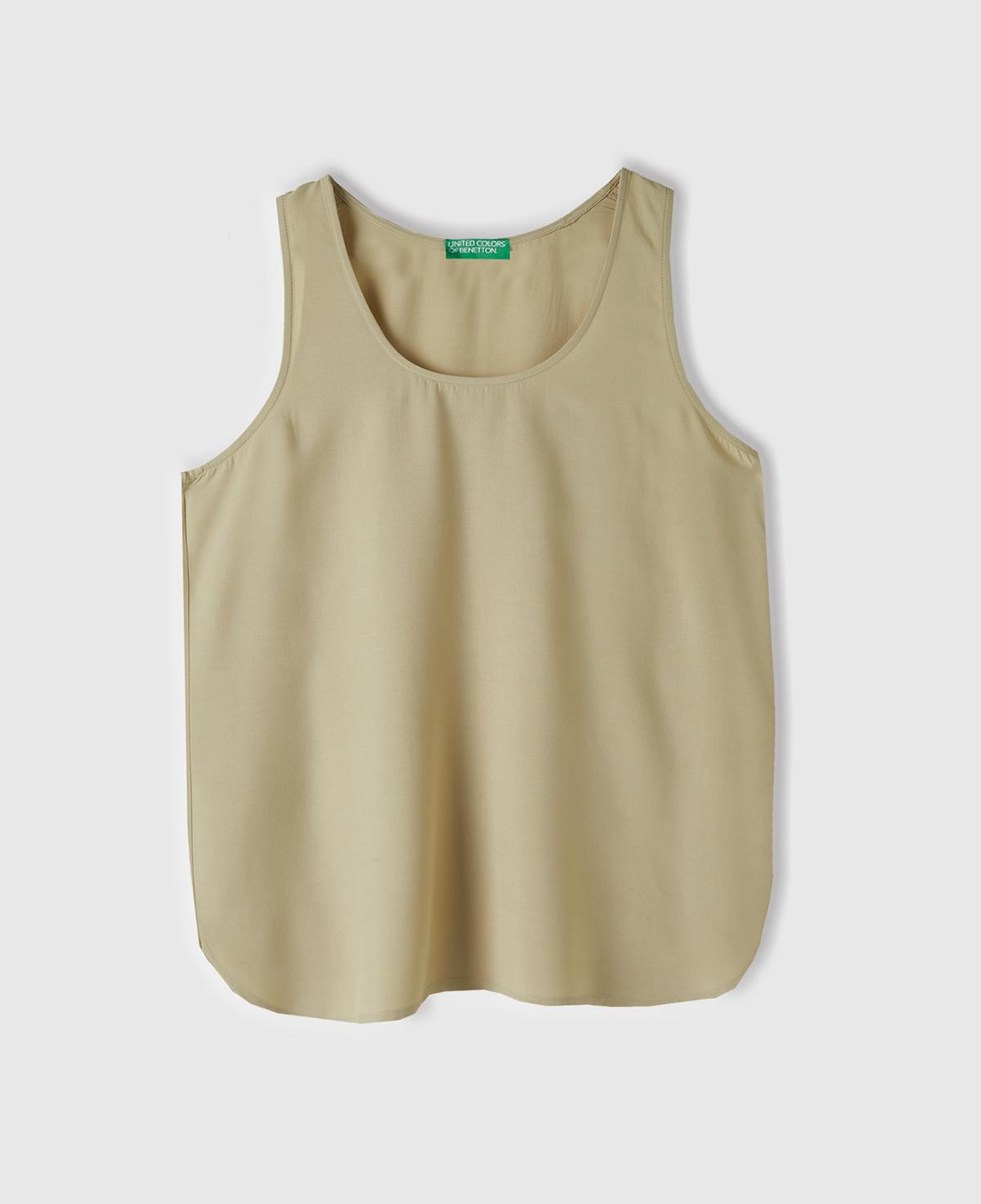 Kadın Bej %100 Viskoz Dekoratif Dikişli Geniş Bisiklet Yaka Kolsuz Bluz