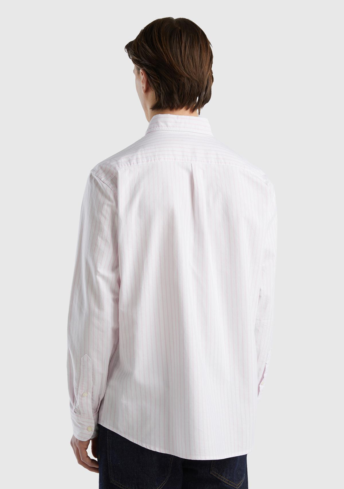 Erkek Pembe-Beyaz %100 Pamuk Çizgili Arkası Robalı Regular Fit Gömlek