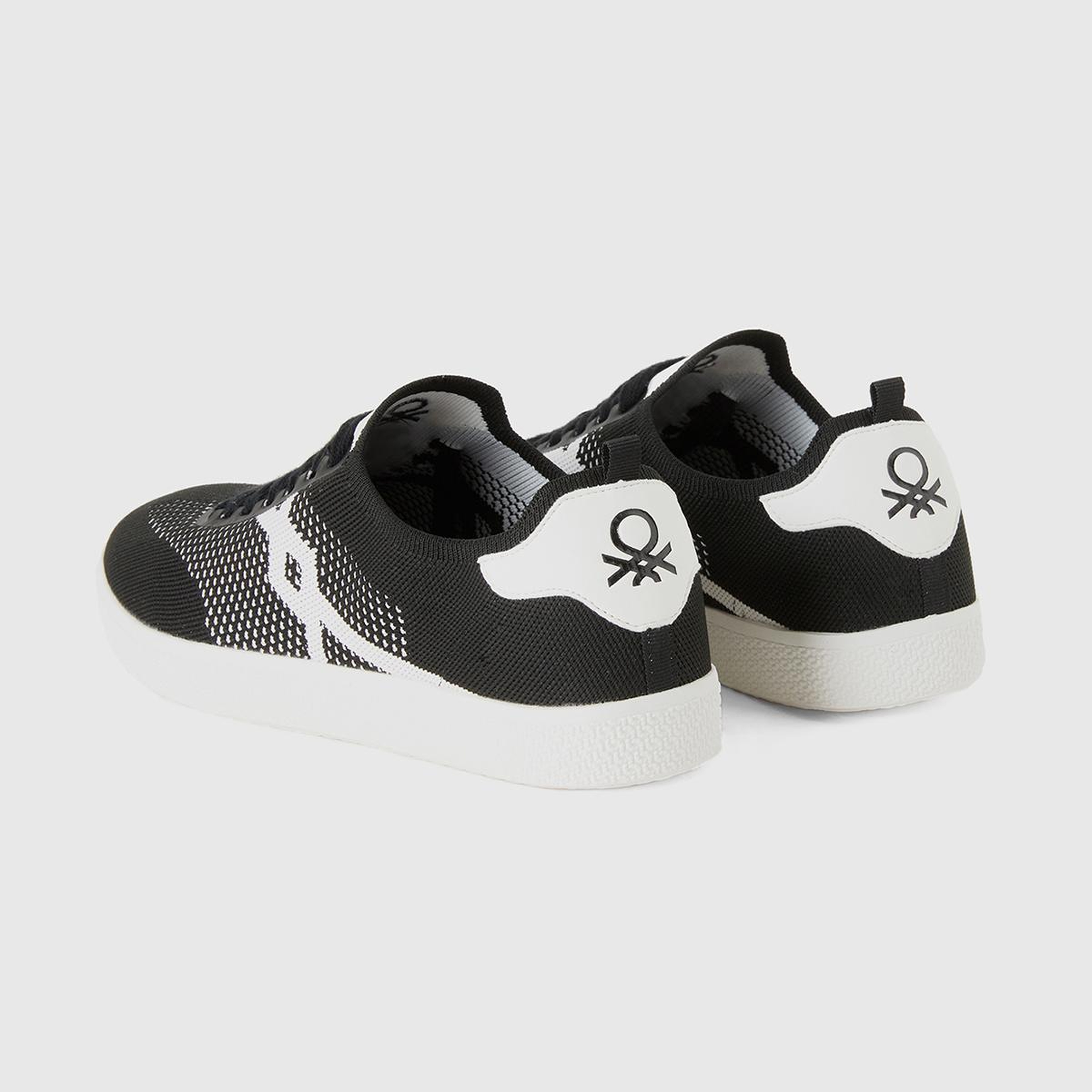 Erkek Siyah Önü ve Arkası Logo Detaylı Bağcıklı Spor Ayakkabı