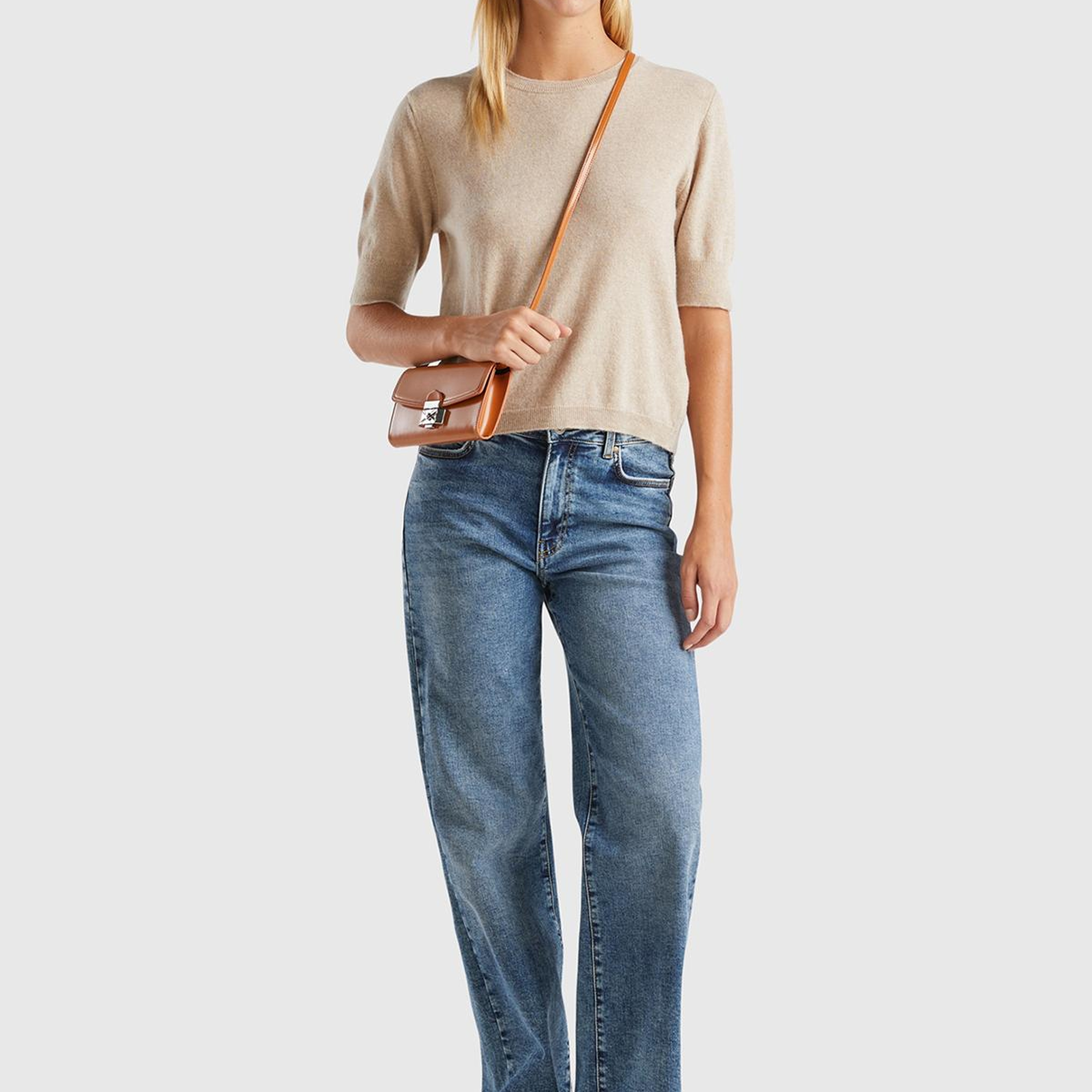 Kadın Ekru %100 Merino Bisiklet Yaka  Kısa Kollu Kazak