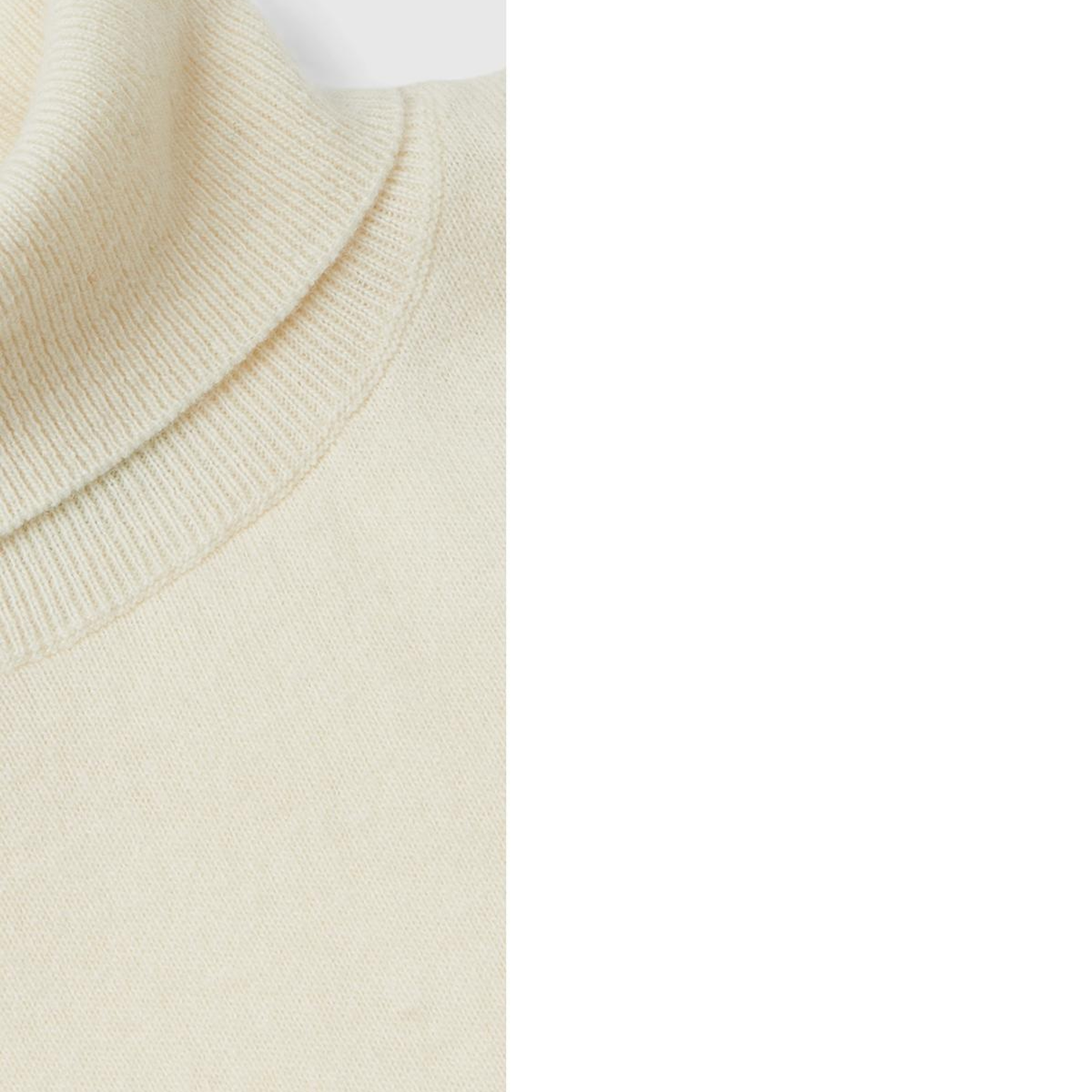 Kadın Krem %100 Merino Dik Yaka  Kazak
