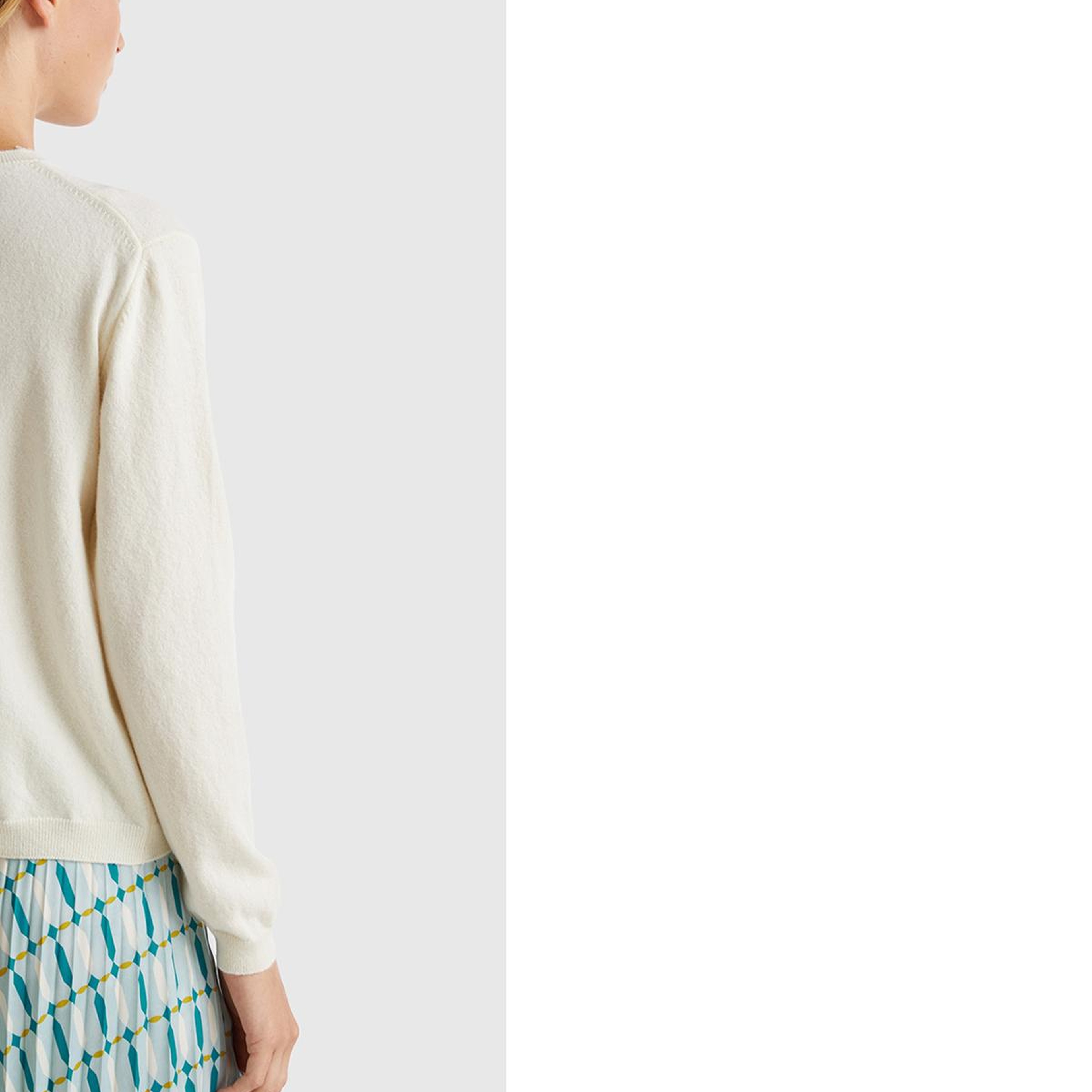 Kadın Krem %100 Merino Bisiklet Yaka İnci Düğmeli  Hırka