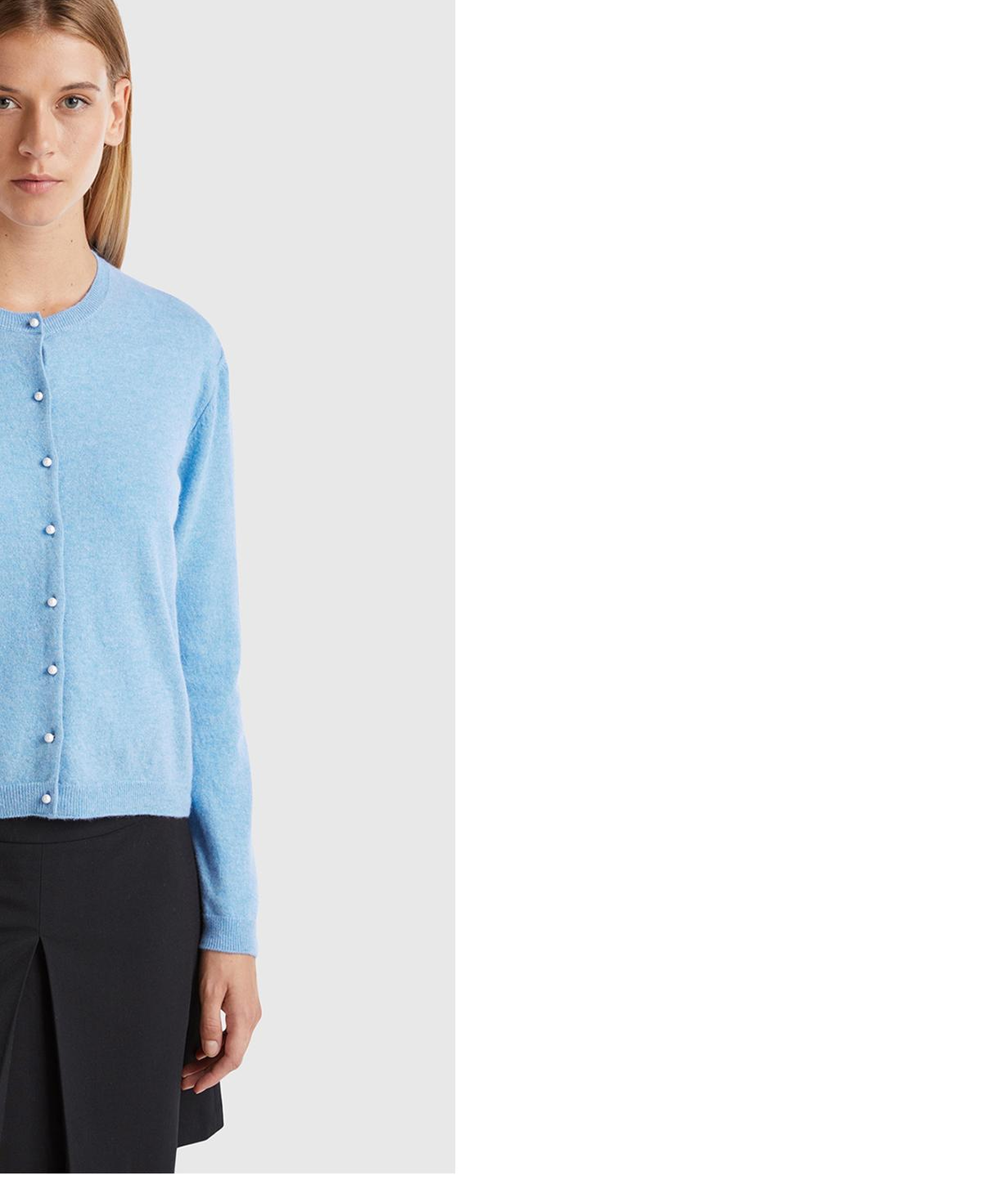 Kadın Açık Mavi %100 Merino Bisiklet Yaka İnci Düğmeli  Hırka