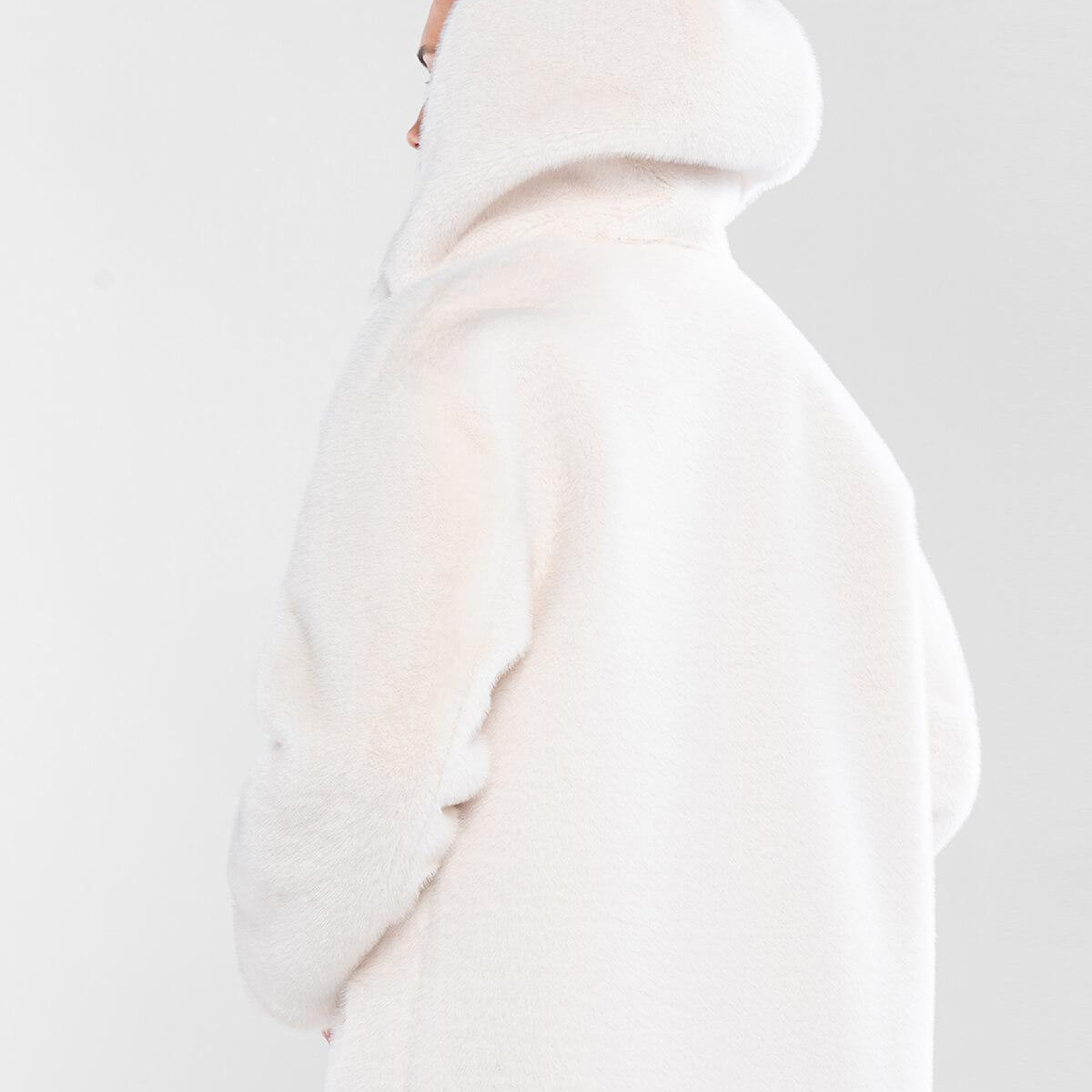 Tamer Tanca Kadın Peluş Beyaz Kumaş Mont Deri Mont