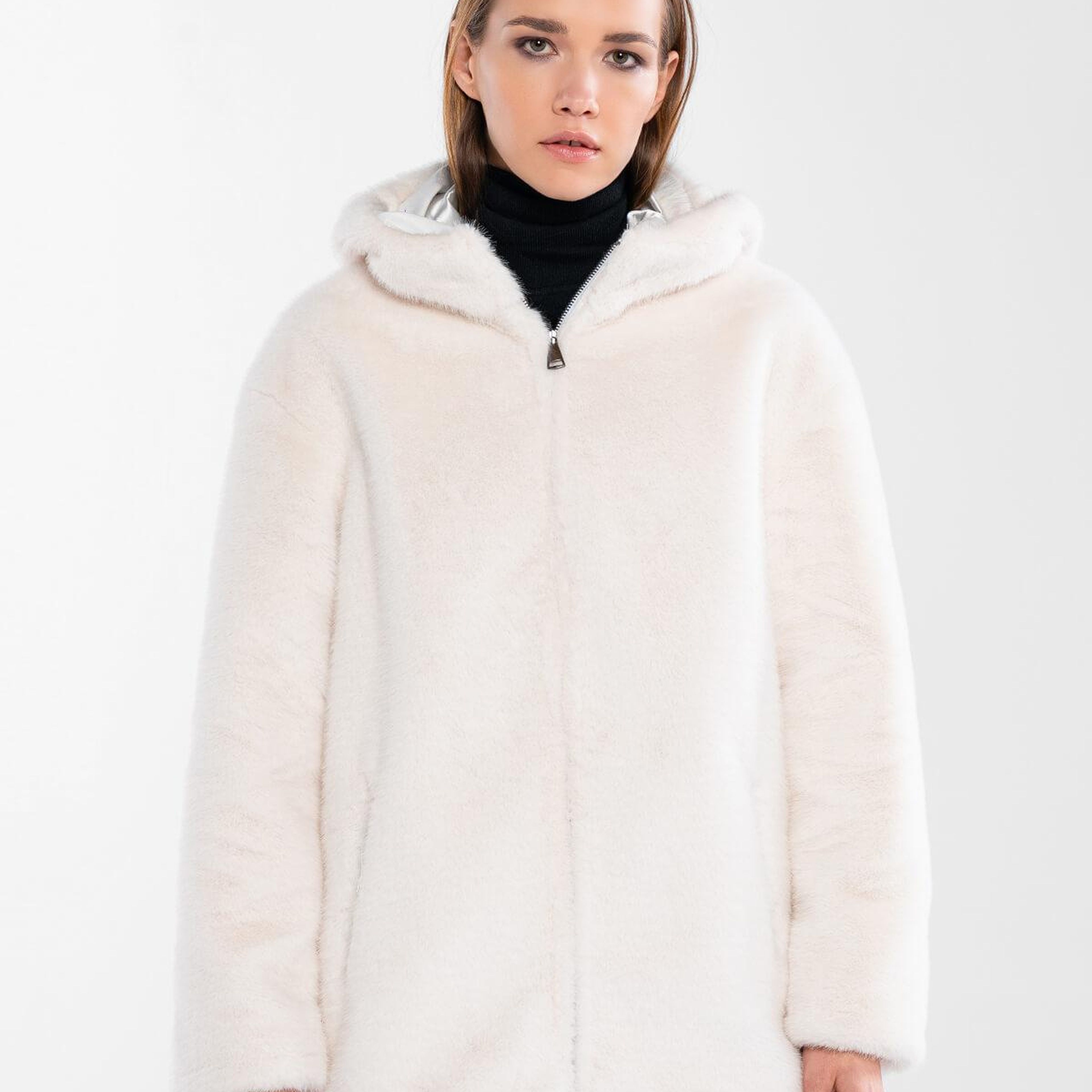 Tamer Tanca Kadın Peluş Beyaz Kumaş Mont Deri Mont