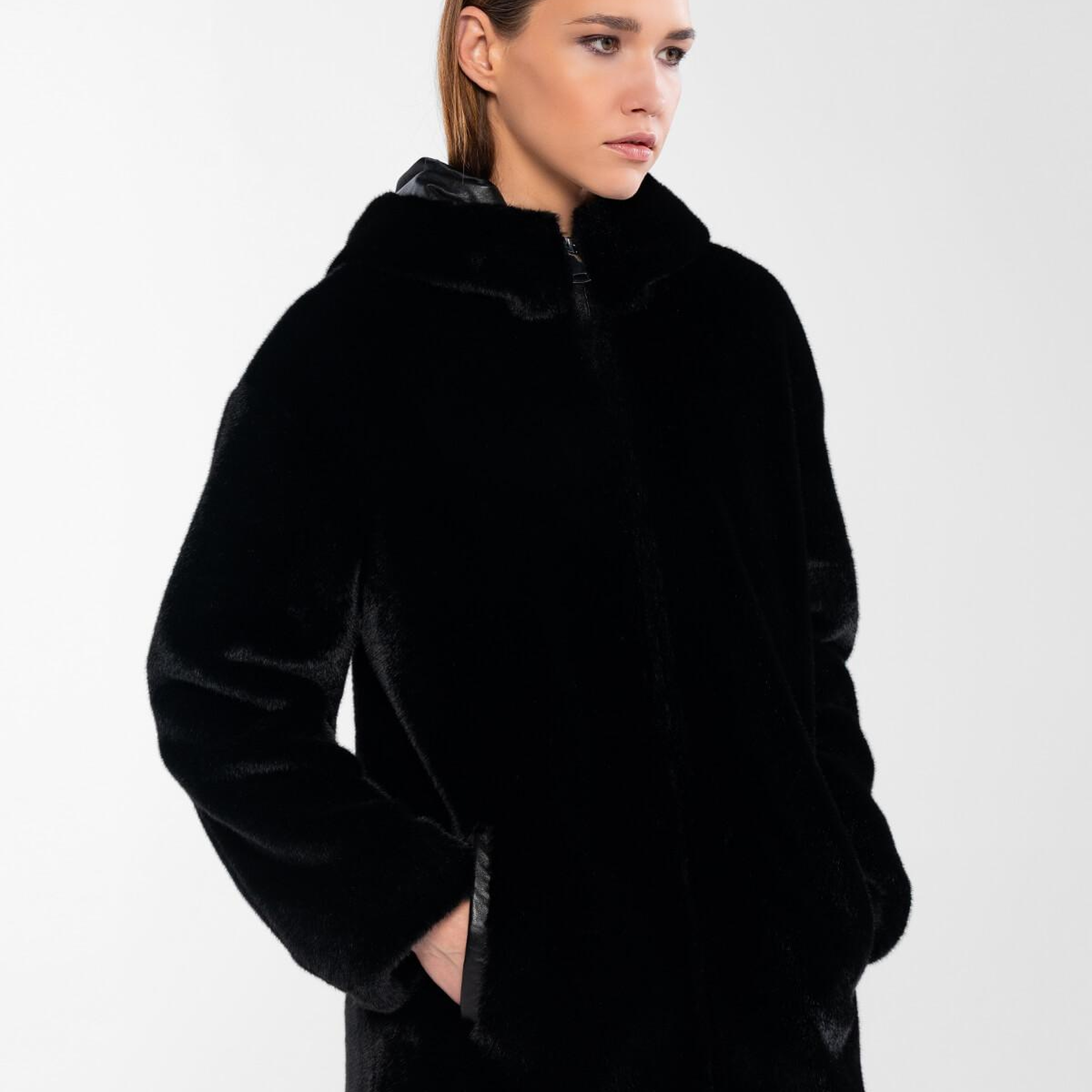 Tamer Tanca Kadın Peluş Siyah Kumaş Mont Deri Mont