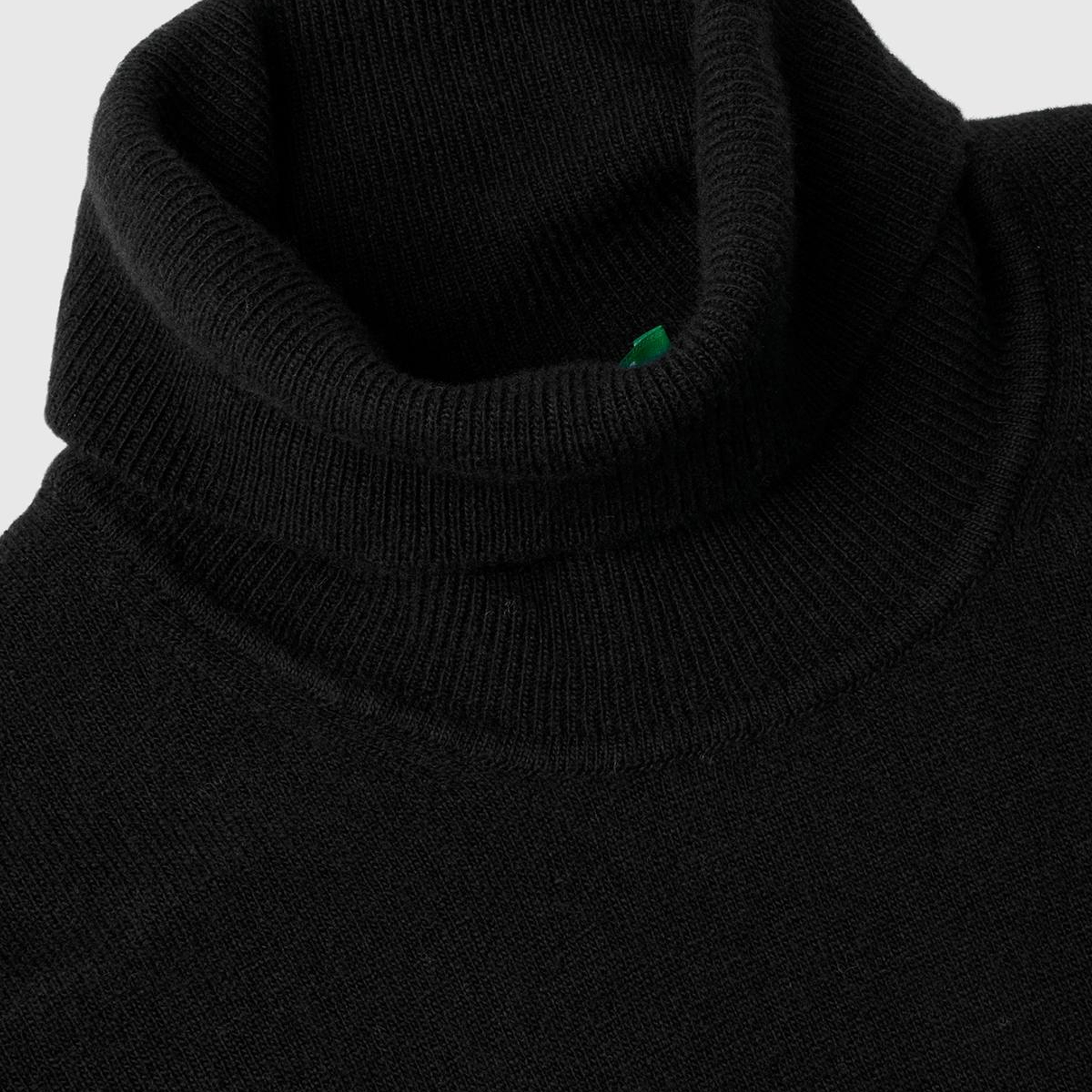 Erkek Siyah %100 Merino Boğazlı  Kazak