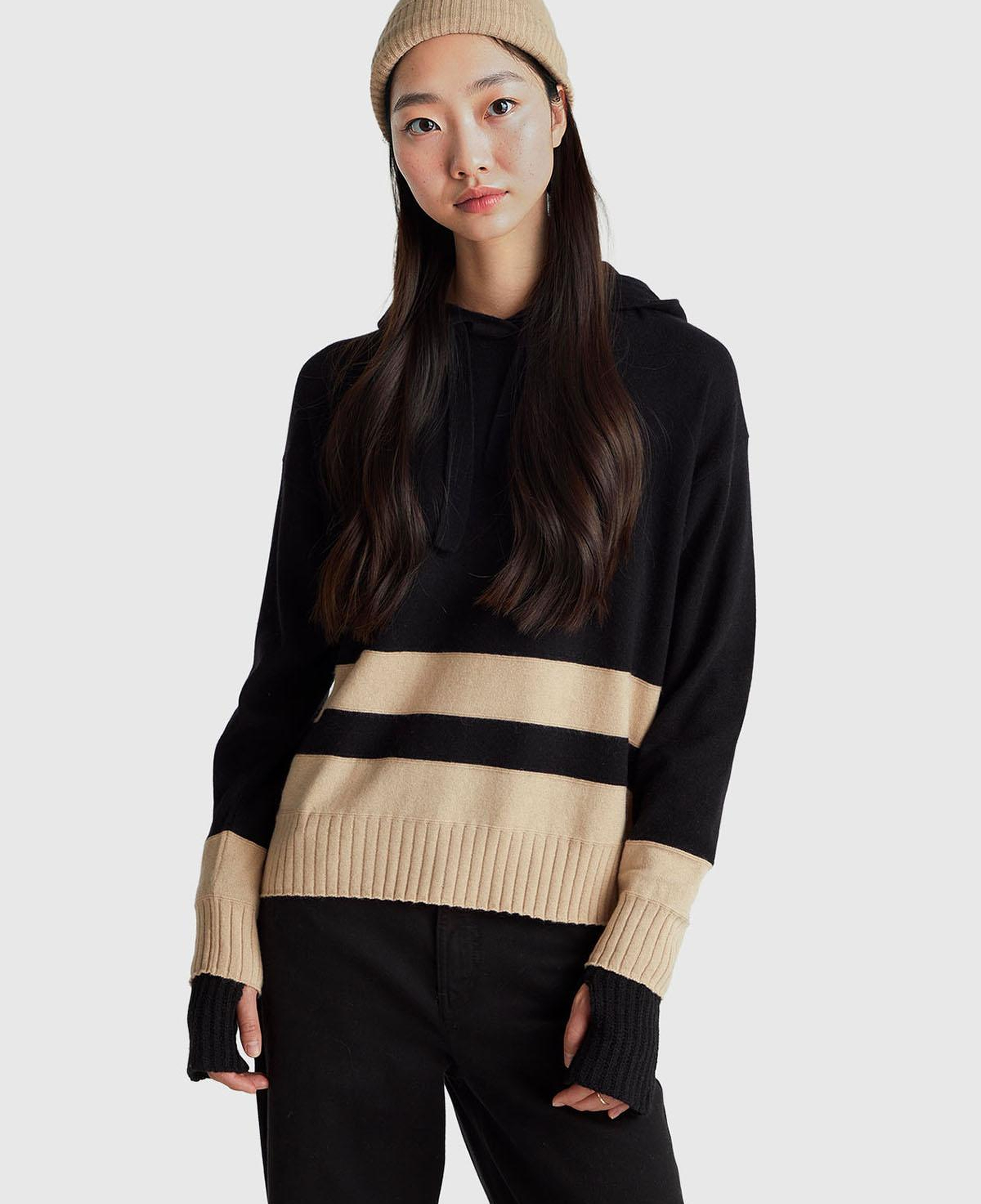 Kadın Sİyah Yün ve Kaşmir Karışımlı Kapüşonlu Kazak