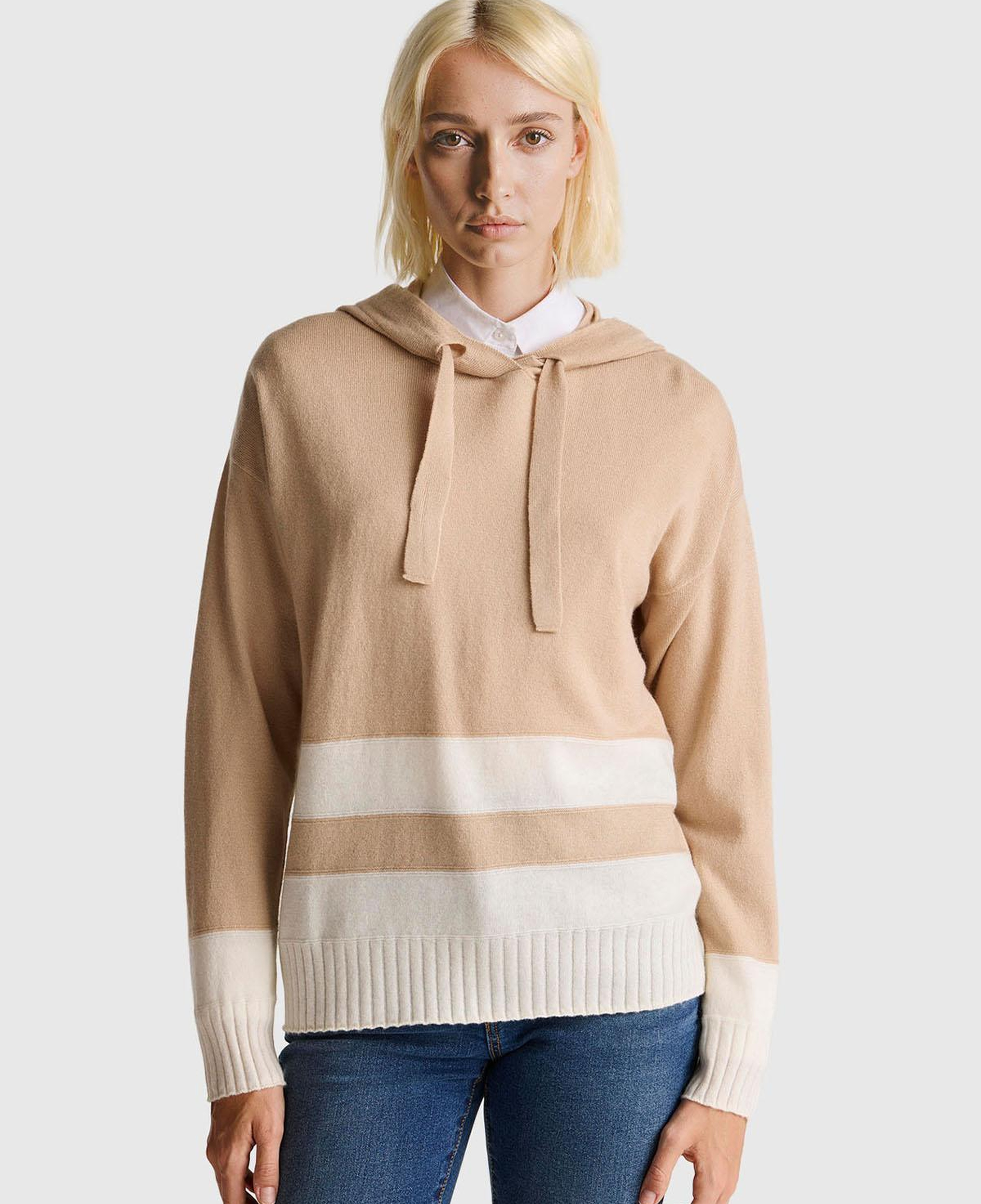 Kadın Bej Yün ve Kaşmir Karışımlı Kapüşonlu Kazak