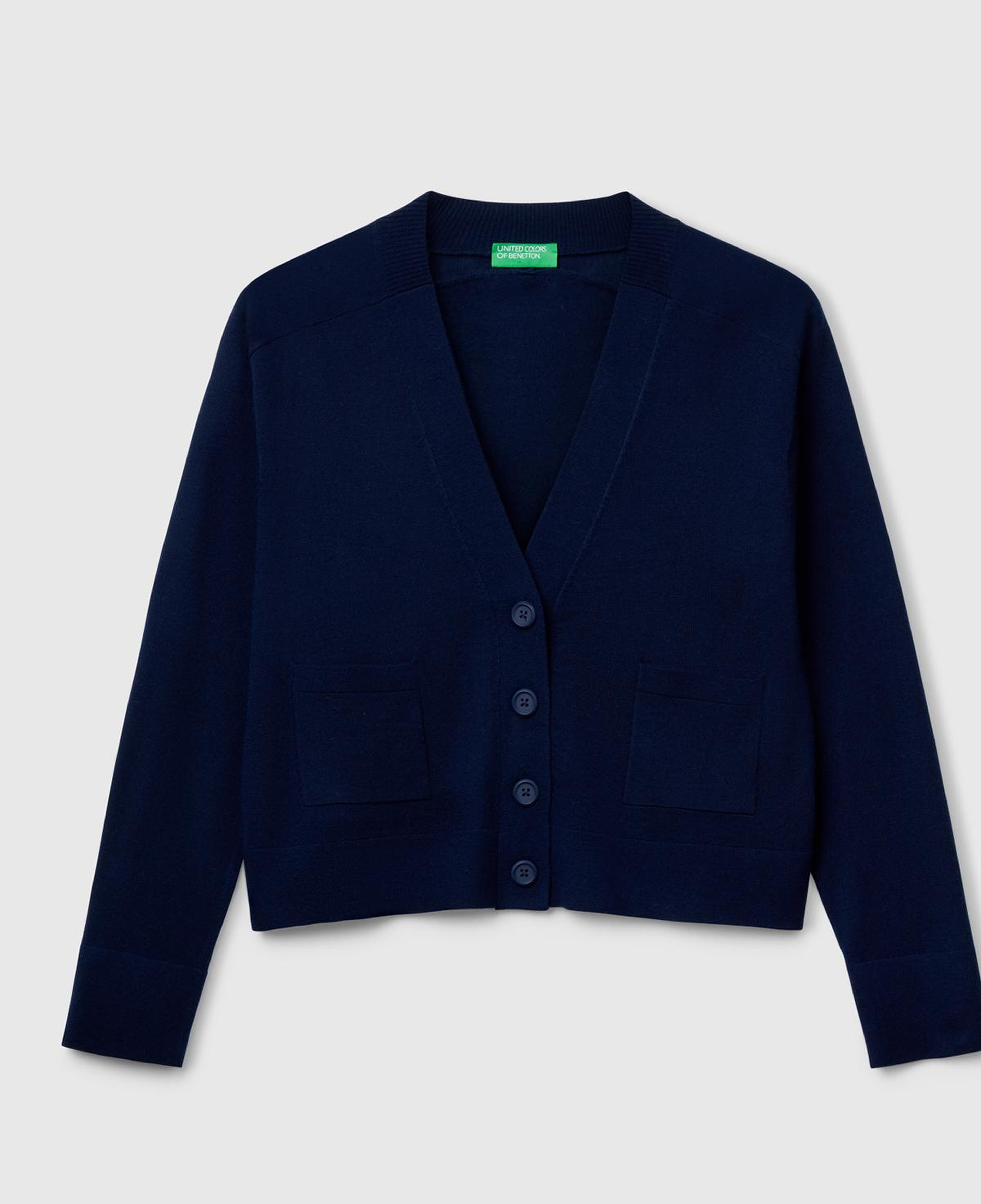 Kadın Lacivert %100 Yün Önü Cep Detaylı Düğmeli V Yaka Hırka