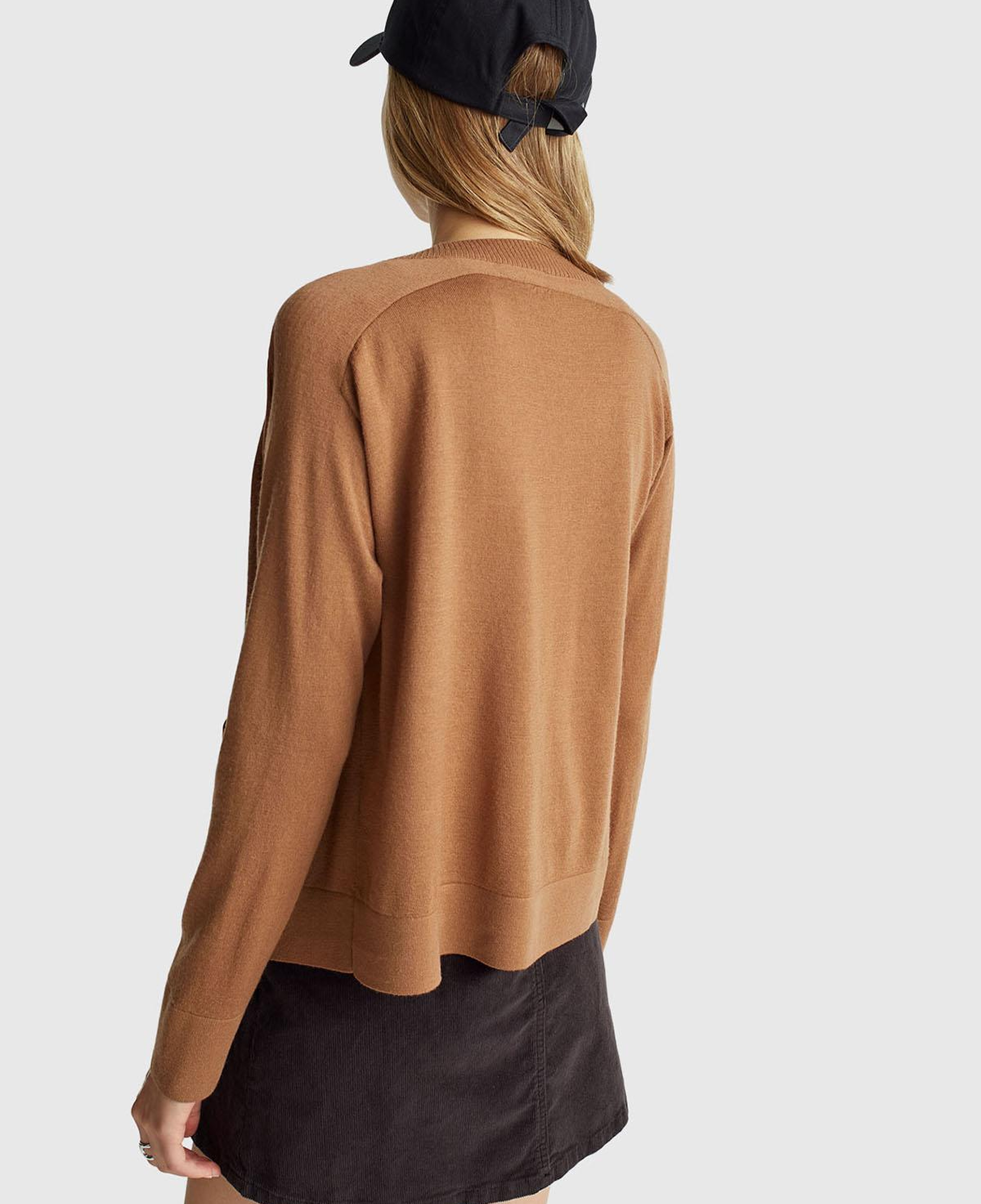 Kadın Taba  %100 Yün Önü Cep Detaylı Düğmeli V Yaka Hırka