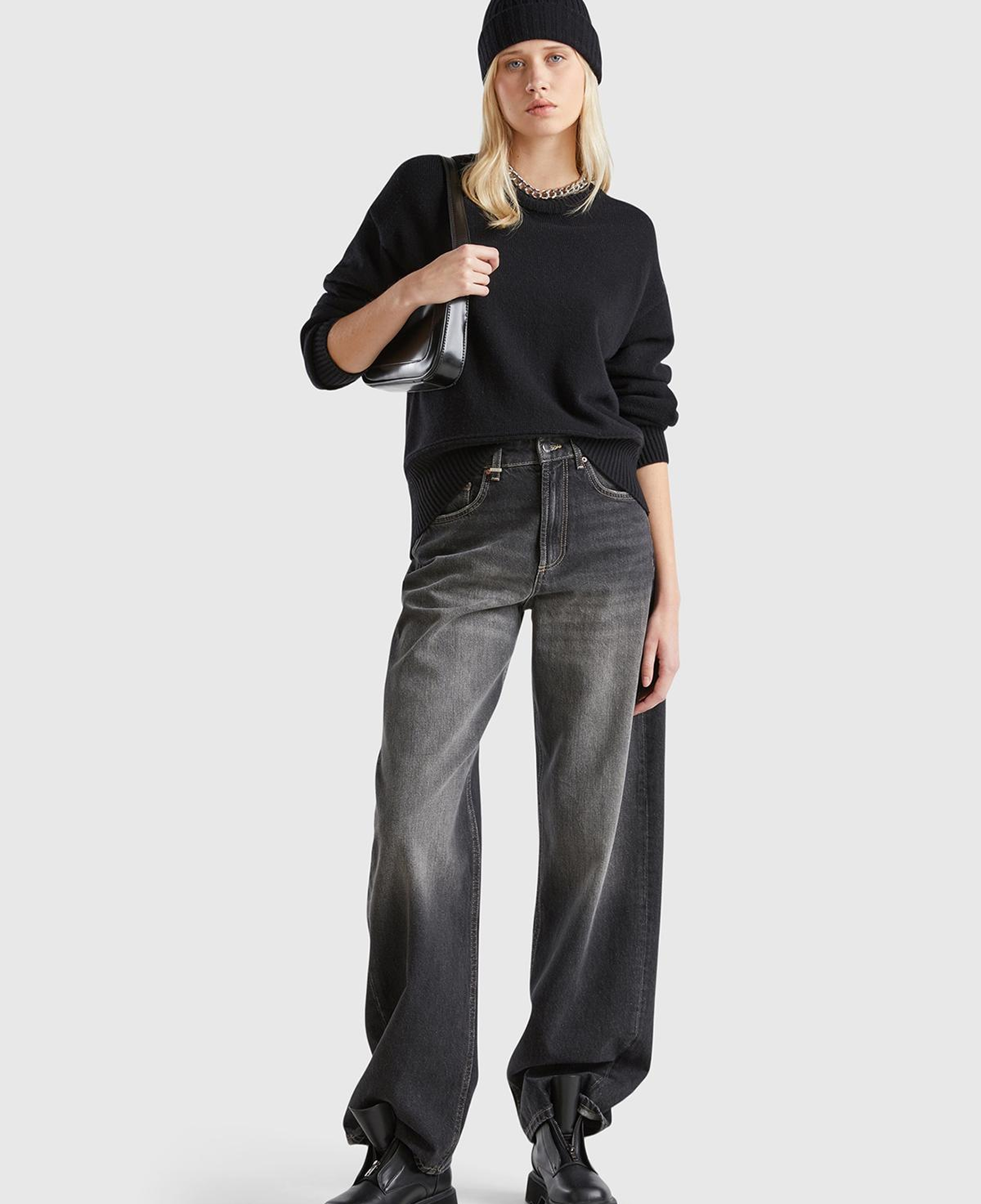 Kadın Siyah Yün Karışımlı Alt Kısmı Geniş Bisiklet Yaka Kazak