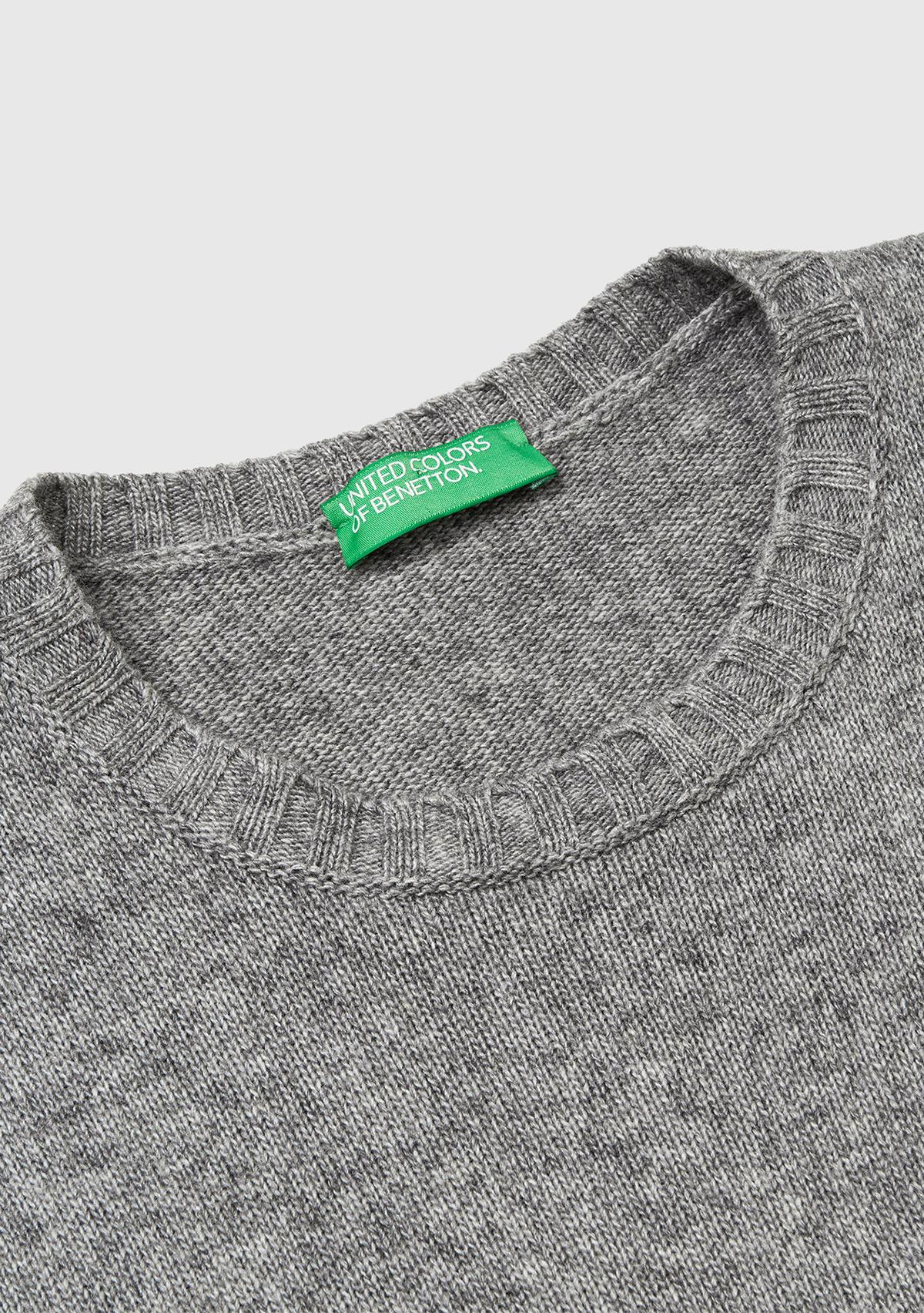 Kadın Gri Yün ve Viskoz Karışımlı Bisiklet Yaka Kolsuz Kazak