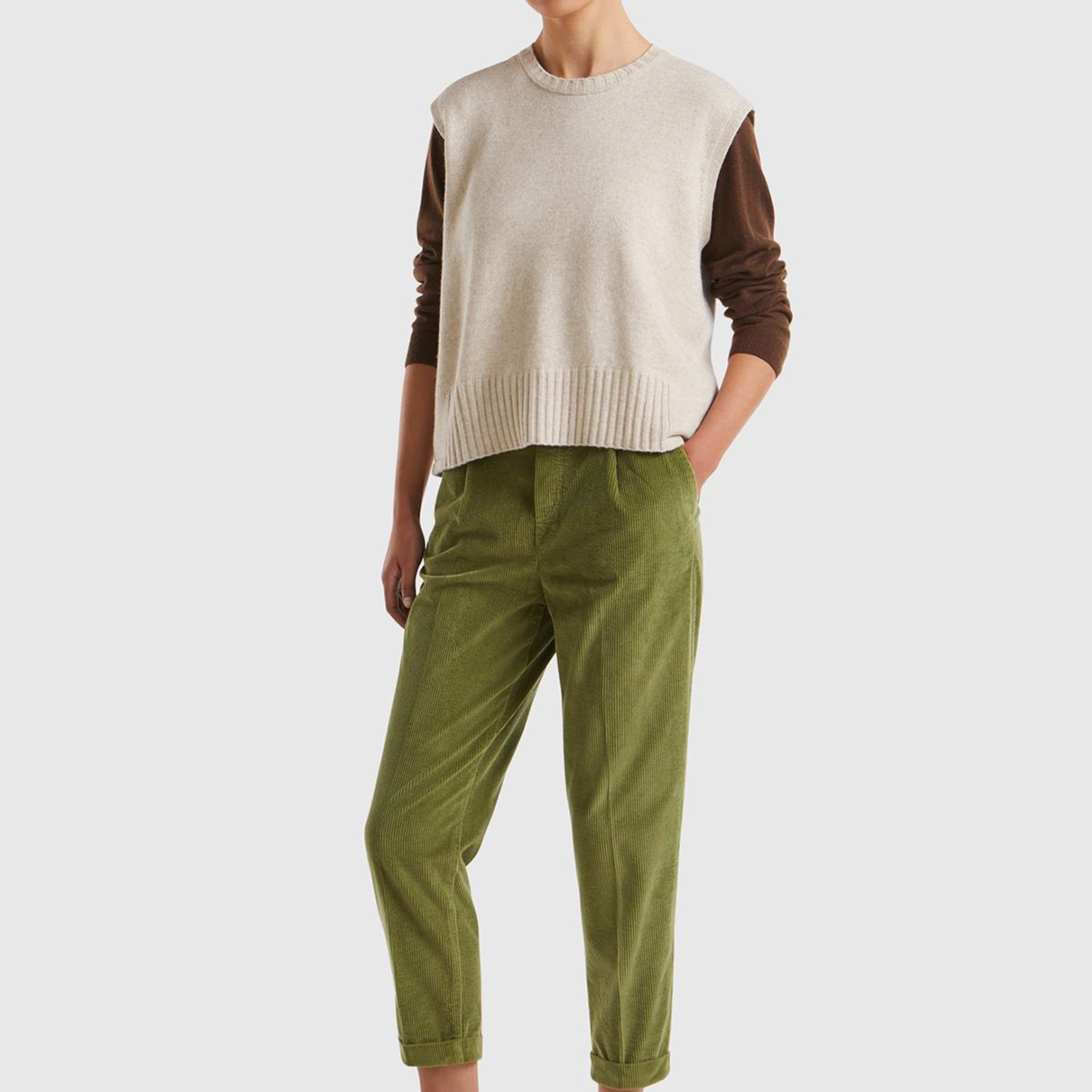 Kadın Krem Yün ve Viskoz Karışımlı Bisiklet Yaka Kolsuz Kazak