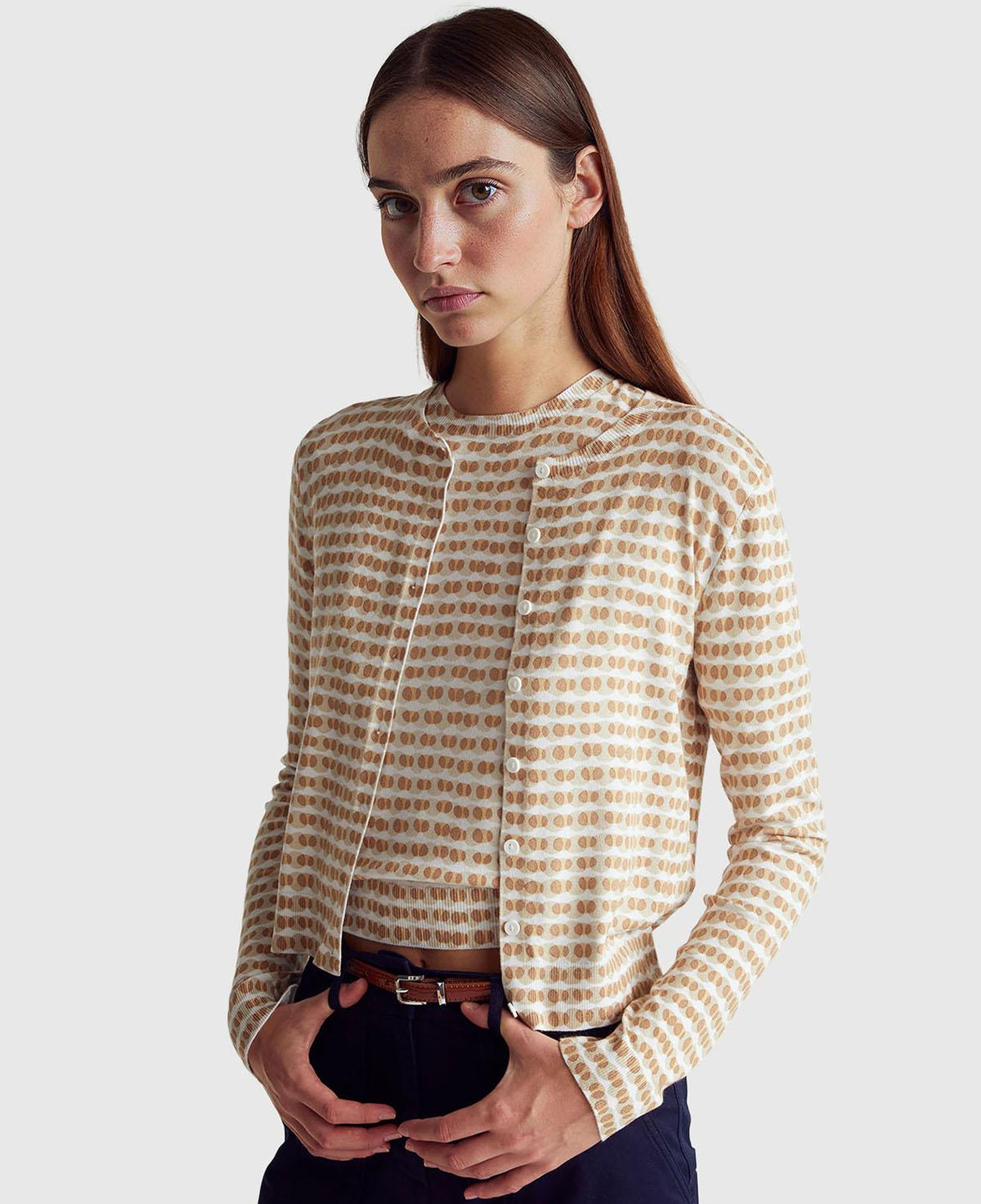 Kadın Krem Viskoz Karışımlı Tamamı Desenli Düğmeli Hırka