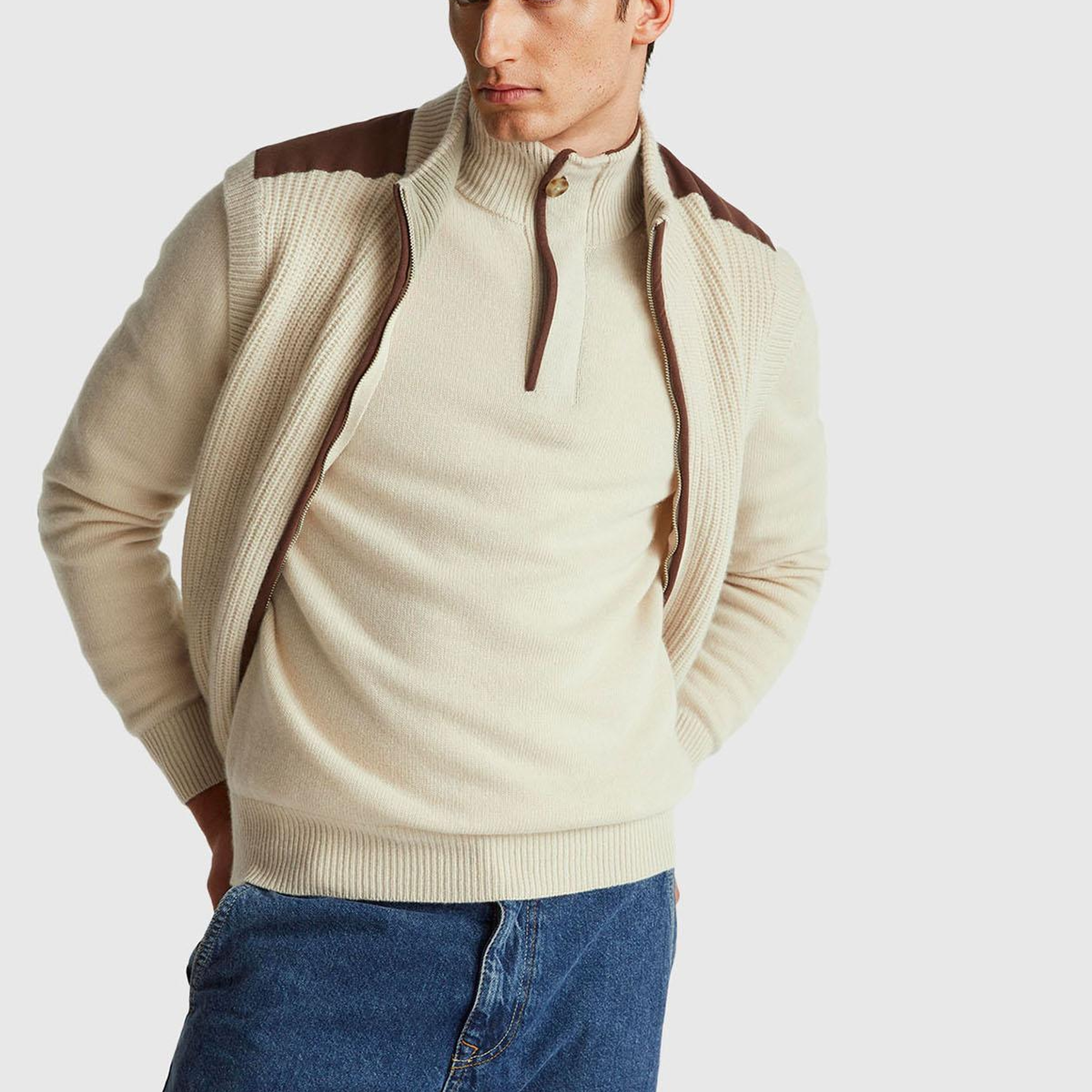 Erkek Krem Yün Karışımlı Dik Yaka Yarım Fermuarlı Dirsek Yamalı Triko