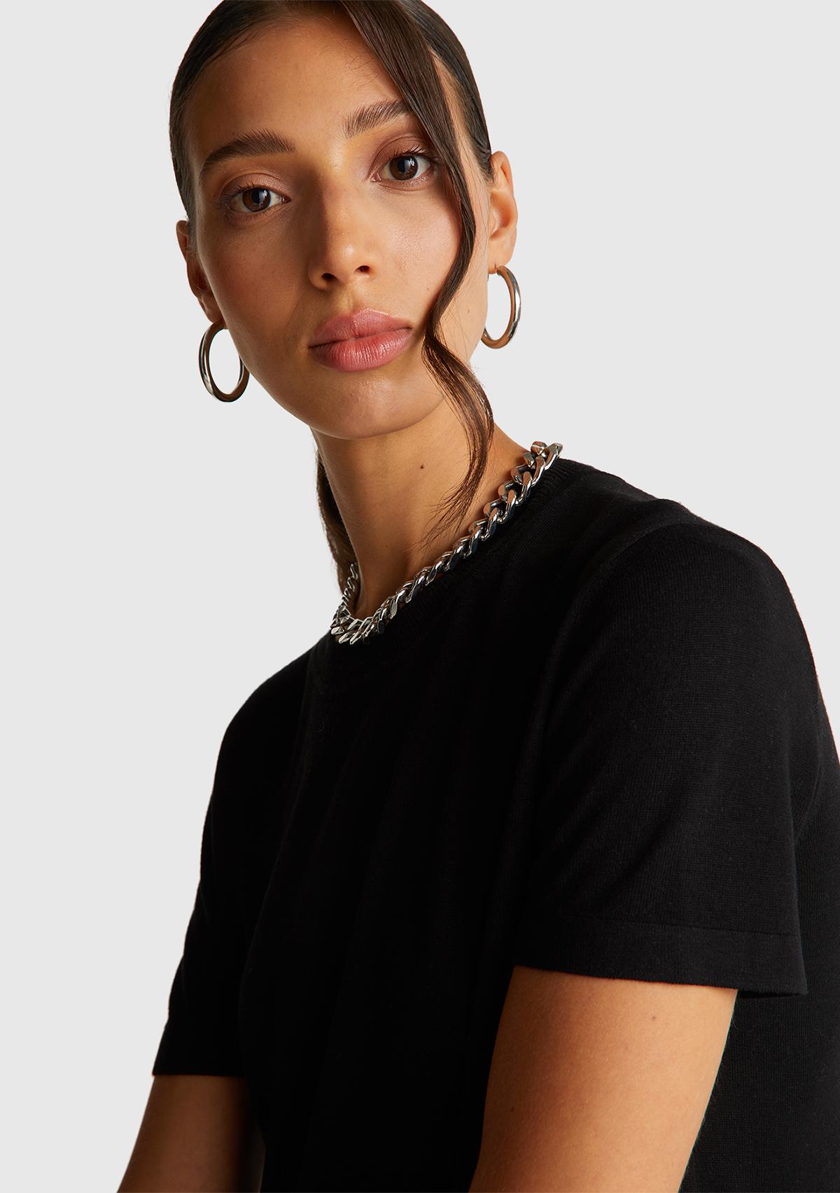 Kadın Siyah İpek Karışımlı Bisiklet Yaka Önü Detaylı Kısa Kollu Kazak