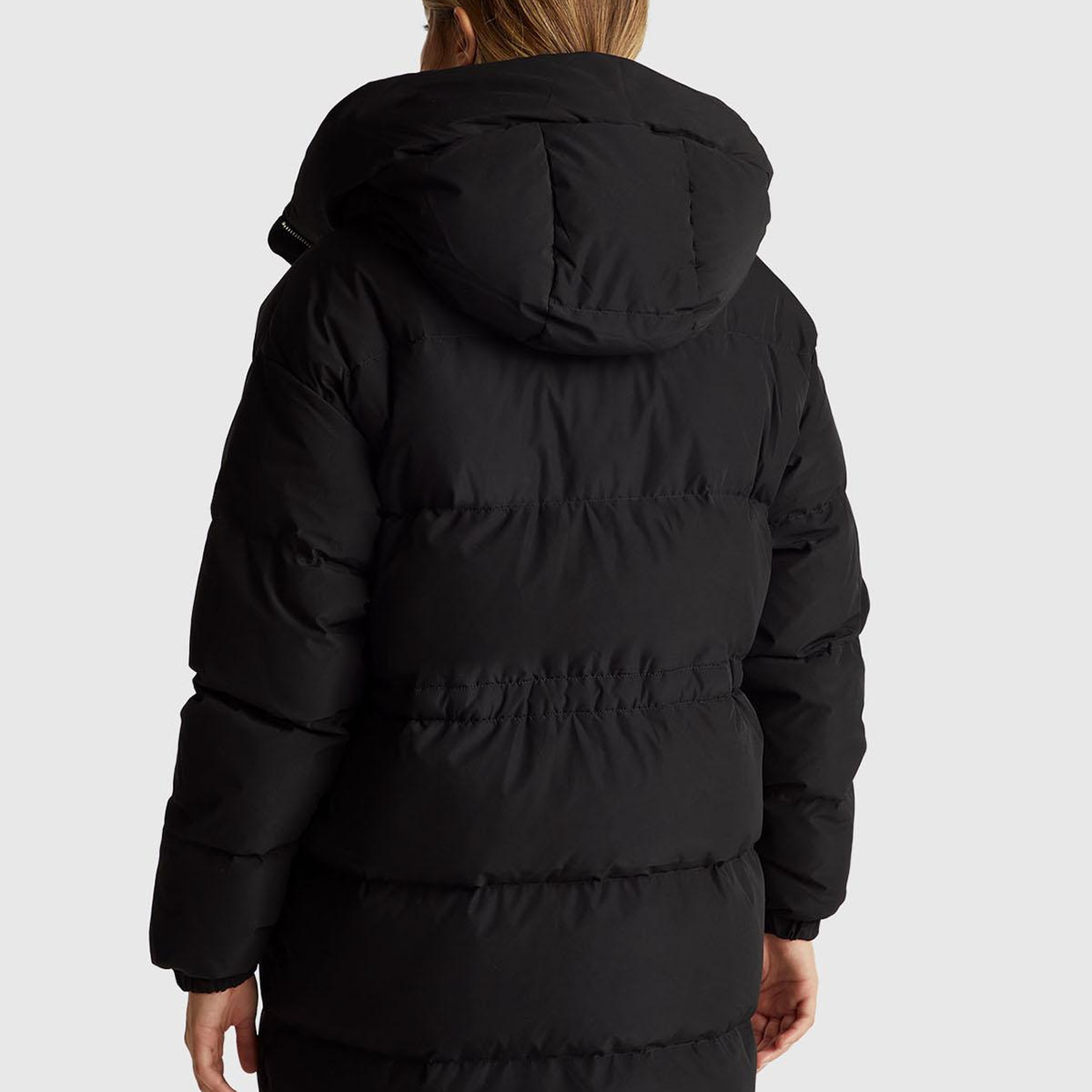 Kadın Siyah Kuş Tüyü Beli Bağcıklı Kapüşonlu Uzun Şişme Mont