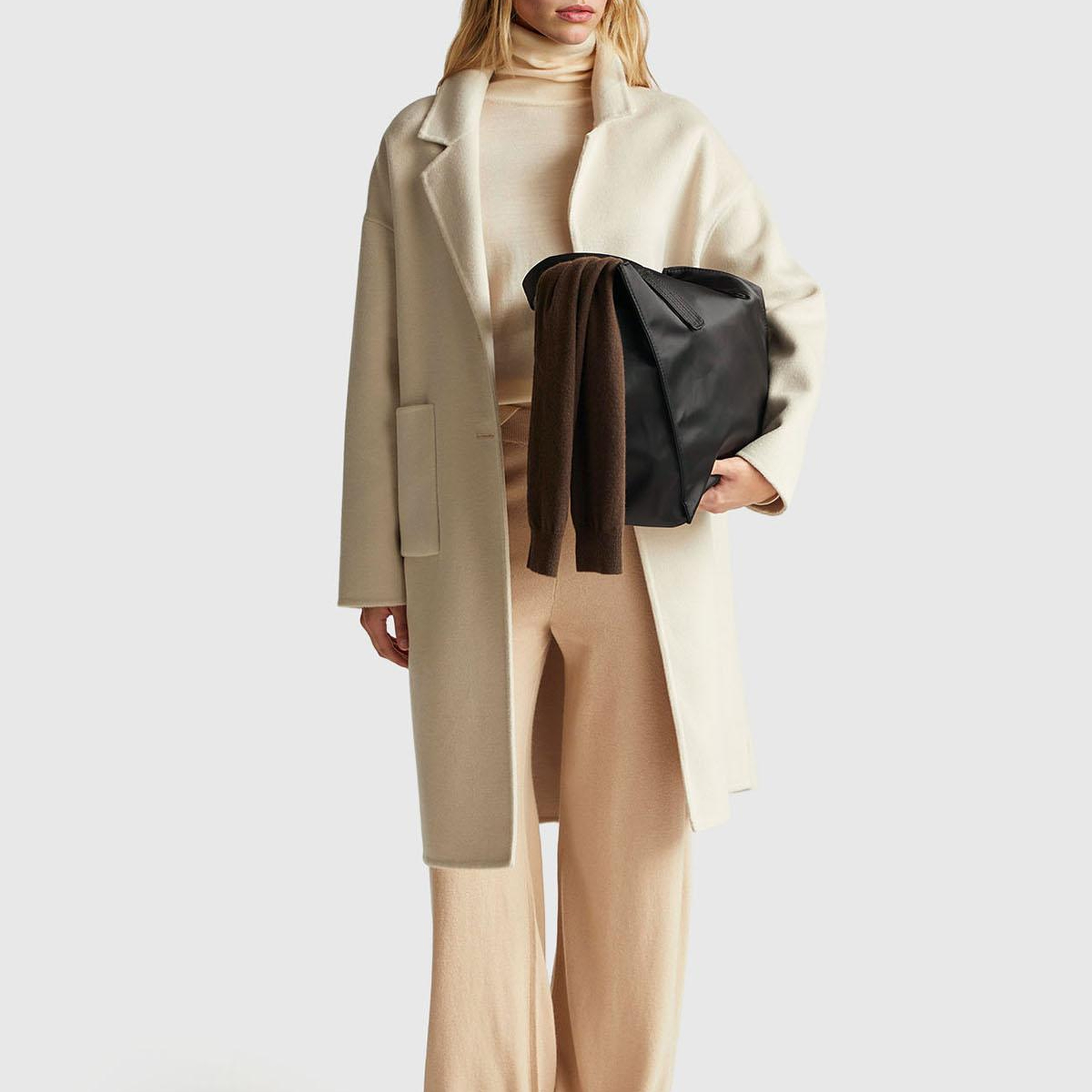 Kadın Krem Yün ve Viskoz Karışımlı Cep Detaylı Düğmeli Kruvaze Kaban