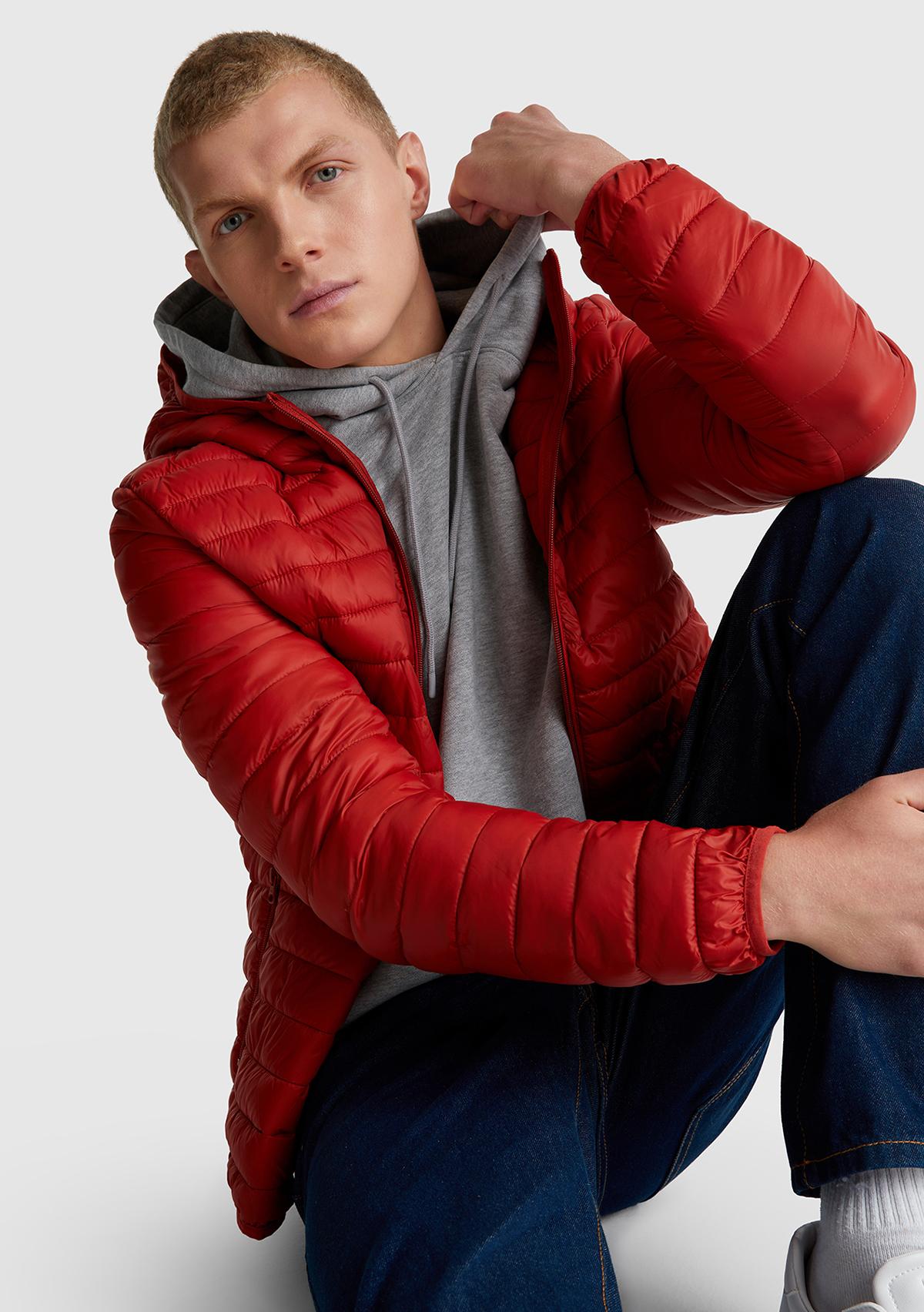 Erkek Kırmızı Regular Fit Kapüşonlu Puffer Mont