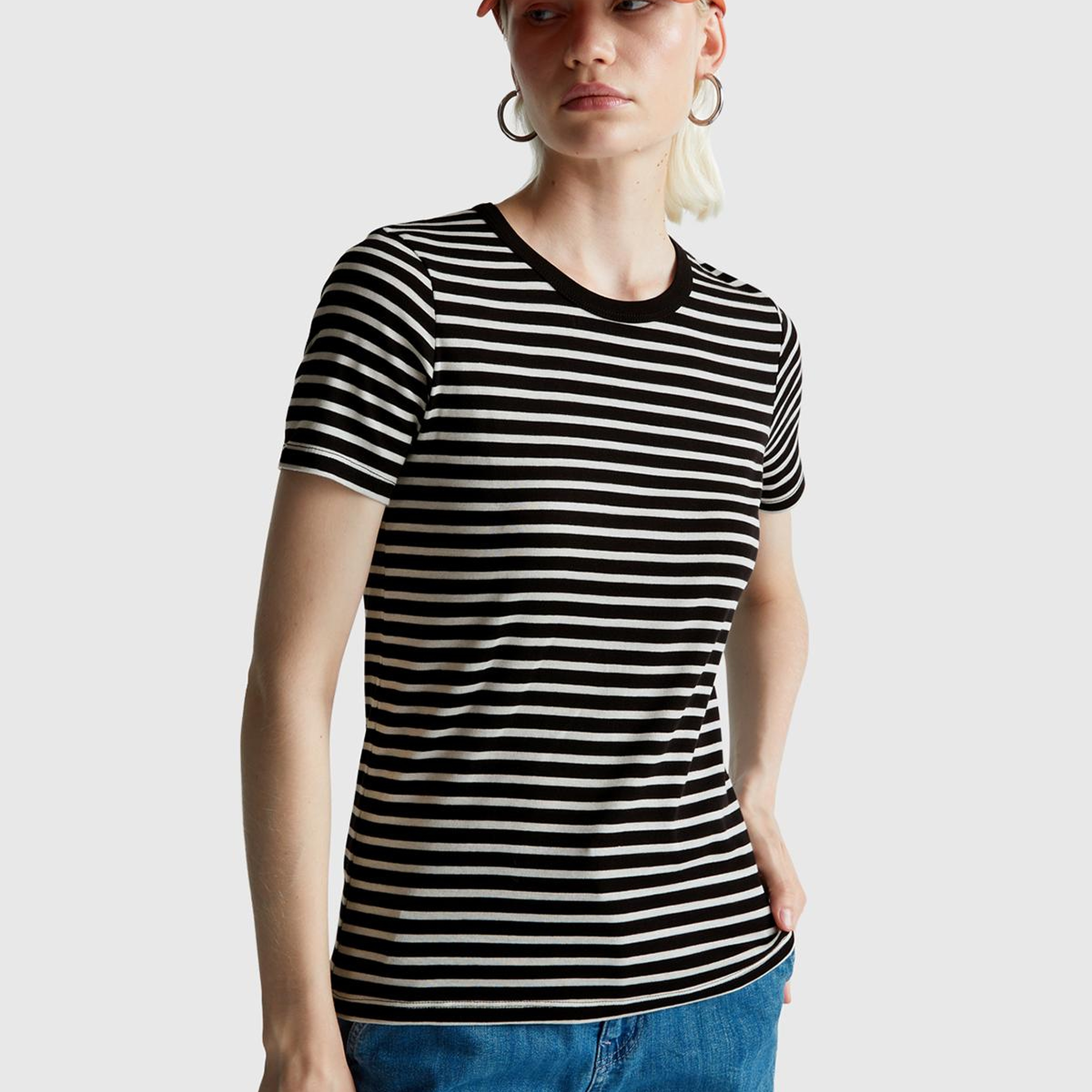 Kadın Siyah %100 Pamuk Sol Altı Logolu Çizgili Bisiklet Yaka T-Shirt