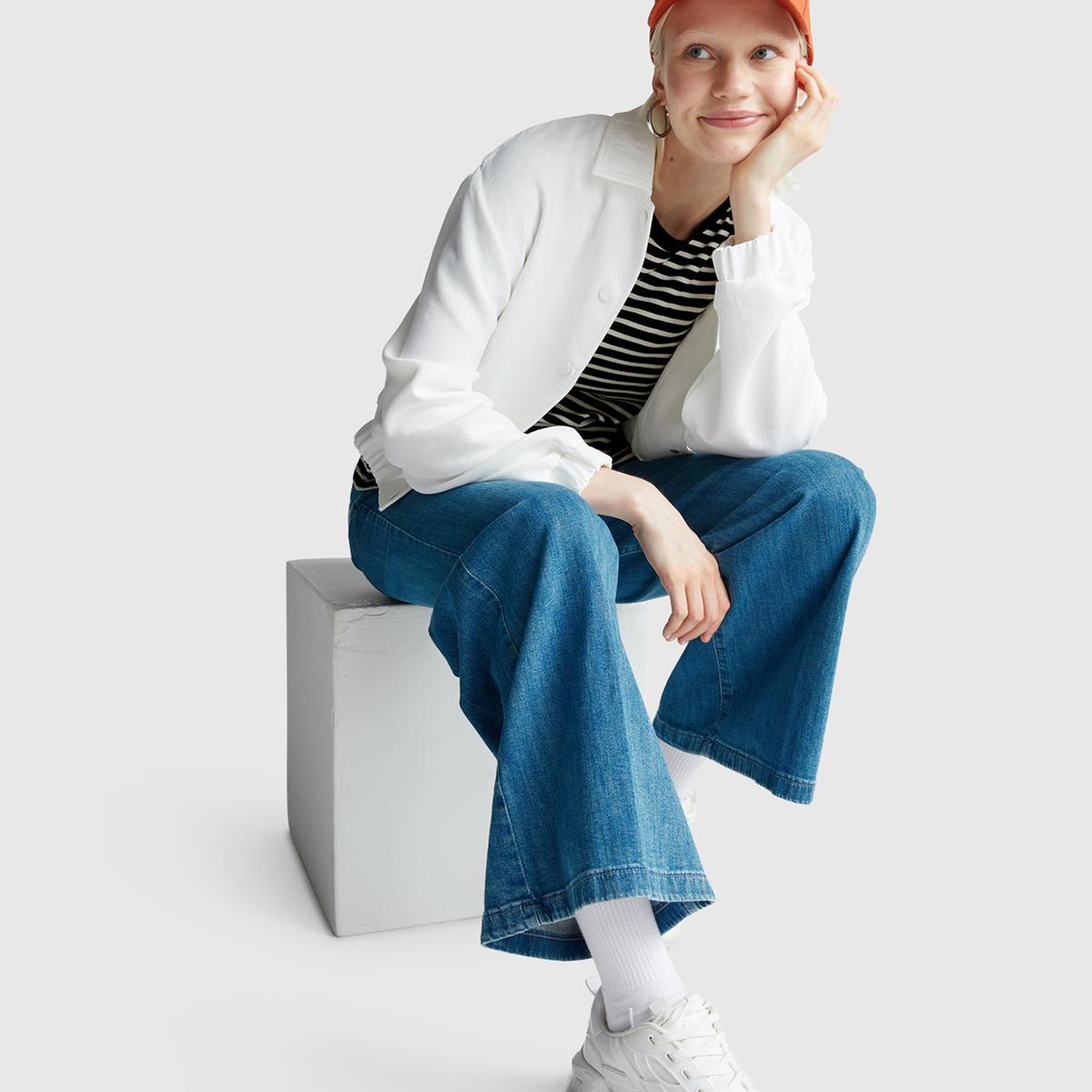 Kadın Siyah %100 Pamuk Sol Altı Logolu Çizgili Bisiklet Yaka T-Shirt