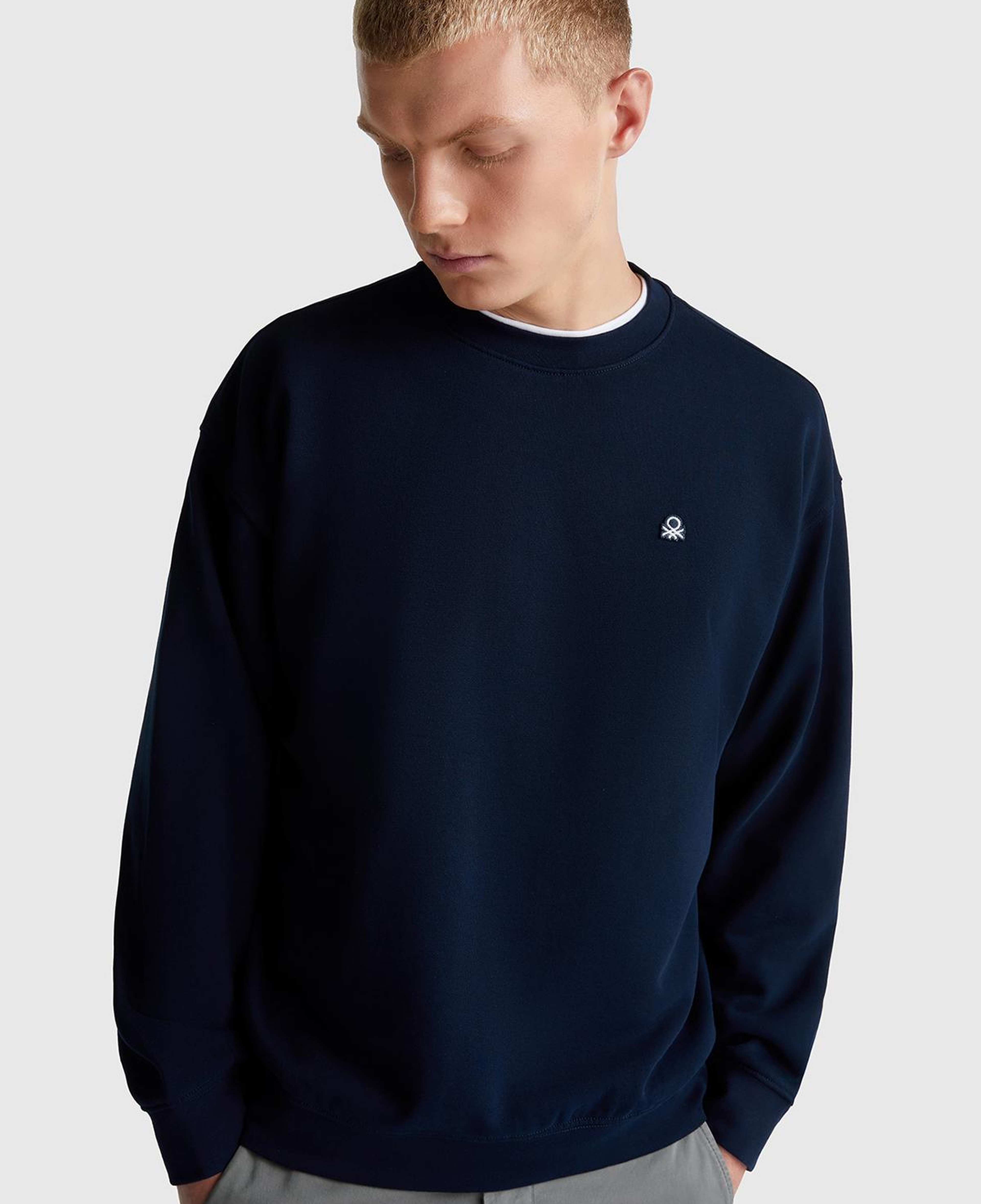 Erkek Lacivert %100 Pamuk Önü Logo İşlemeli Bisiklet Yaka Sweatshirt