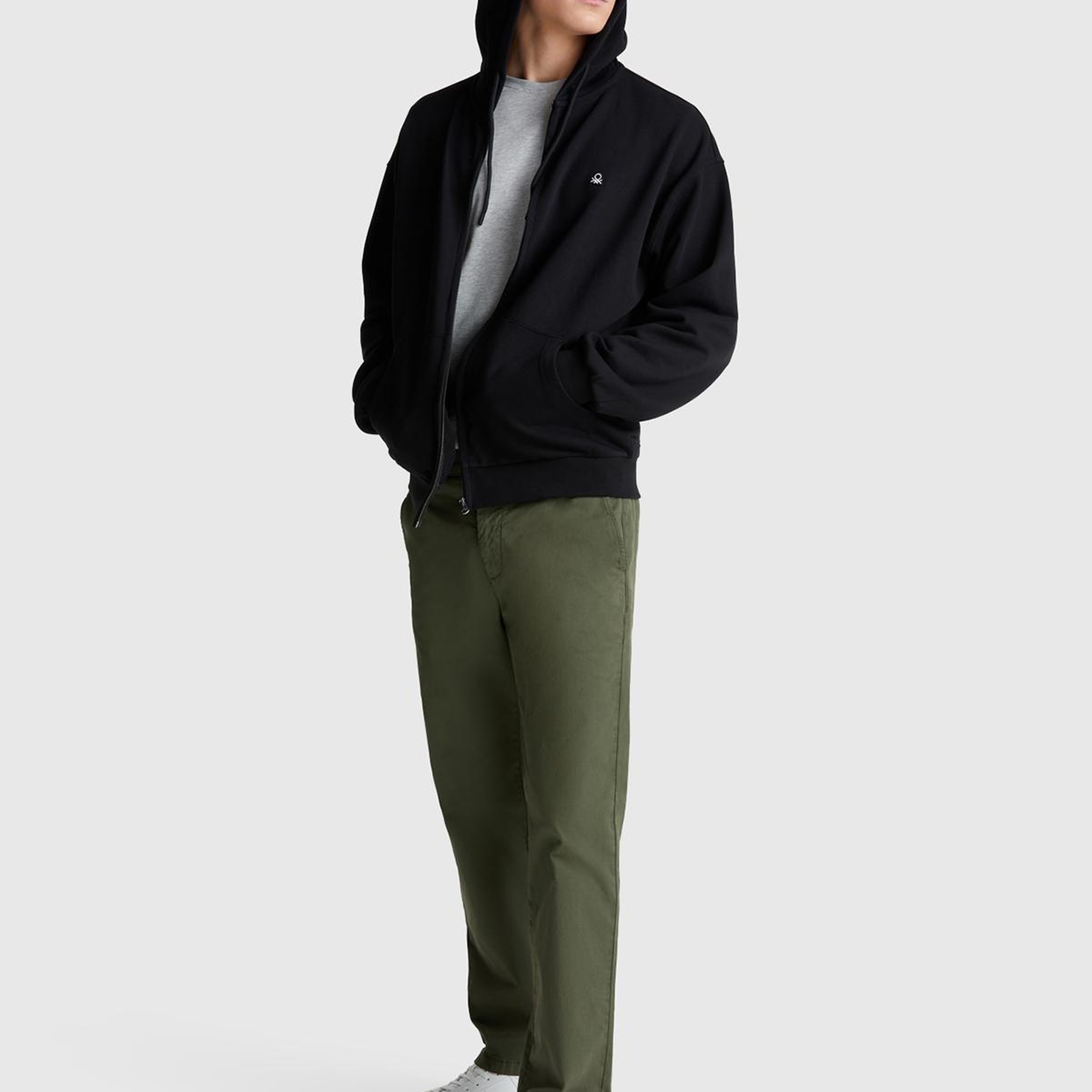 Erkek Siyah %100 Pamuk Dar Kesim Fermuarlı Kapüşonlu Sweatshirt