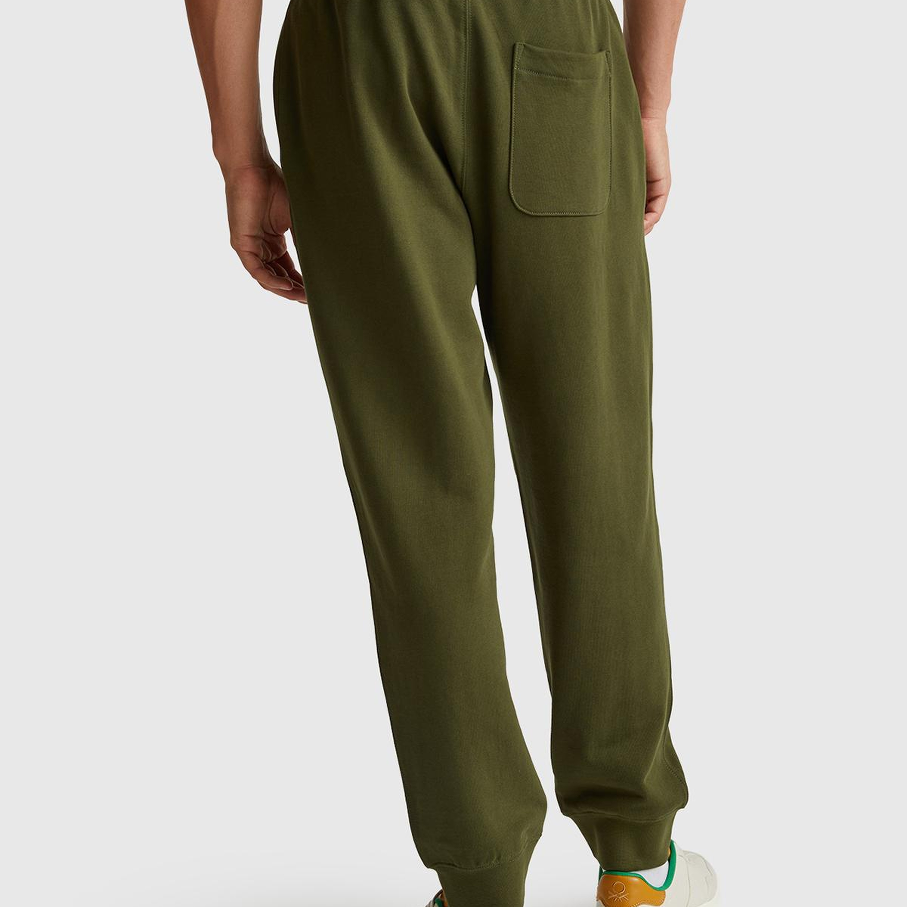 Erkek Haki Yeşilli %100 Pamuk Yanları Cepli Arkası Cep Detaylı Eşofman Altı