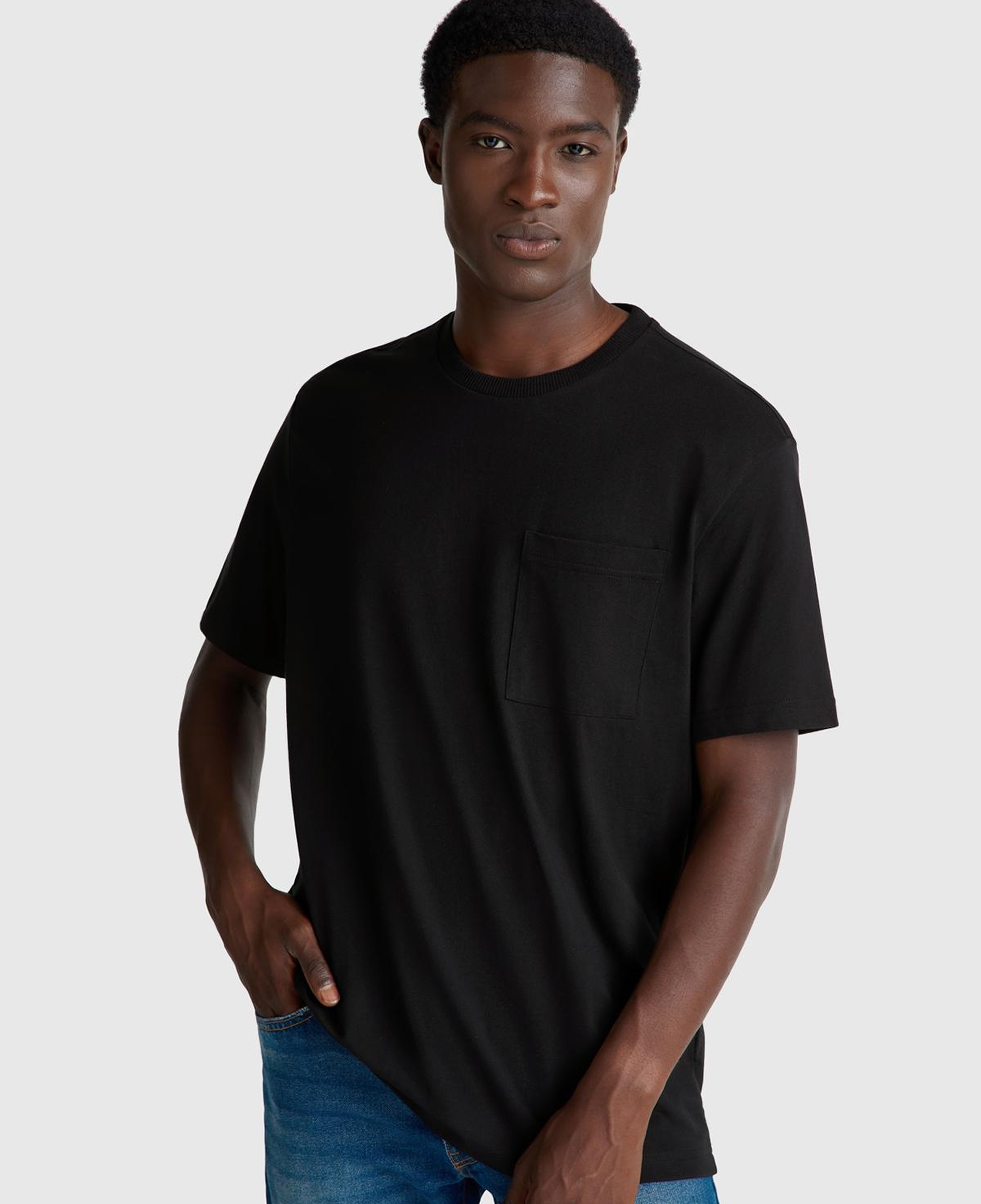 Erkek Siyah %100 Pamuk Yama Cep Detaylı Oversize T-Shirt