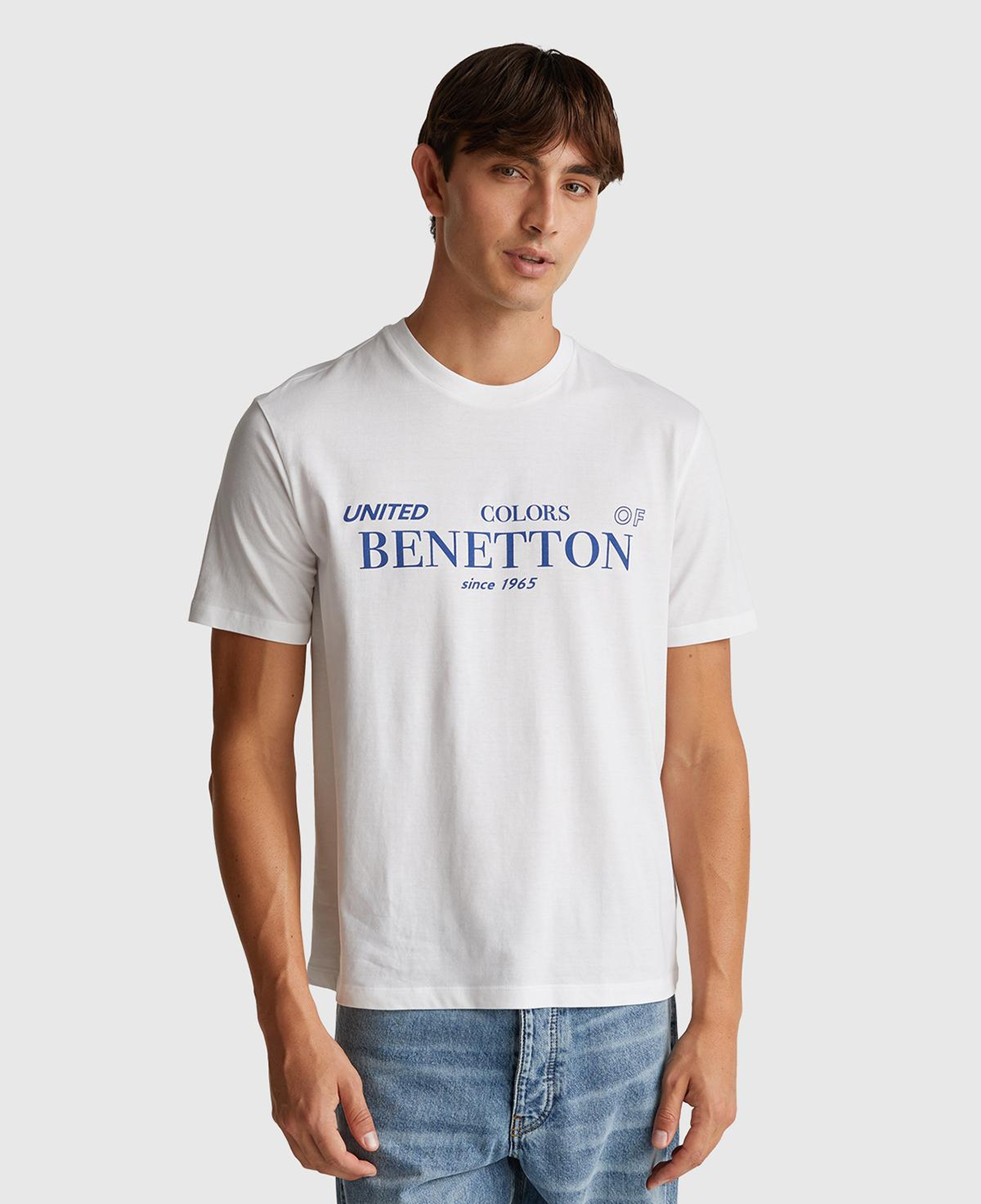 Erkek Beyaz %100 Pamuk Önü Logo Baskılı Relax Fit T-Shirt