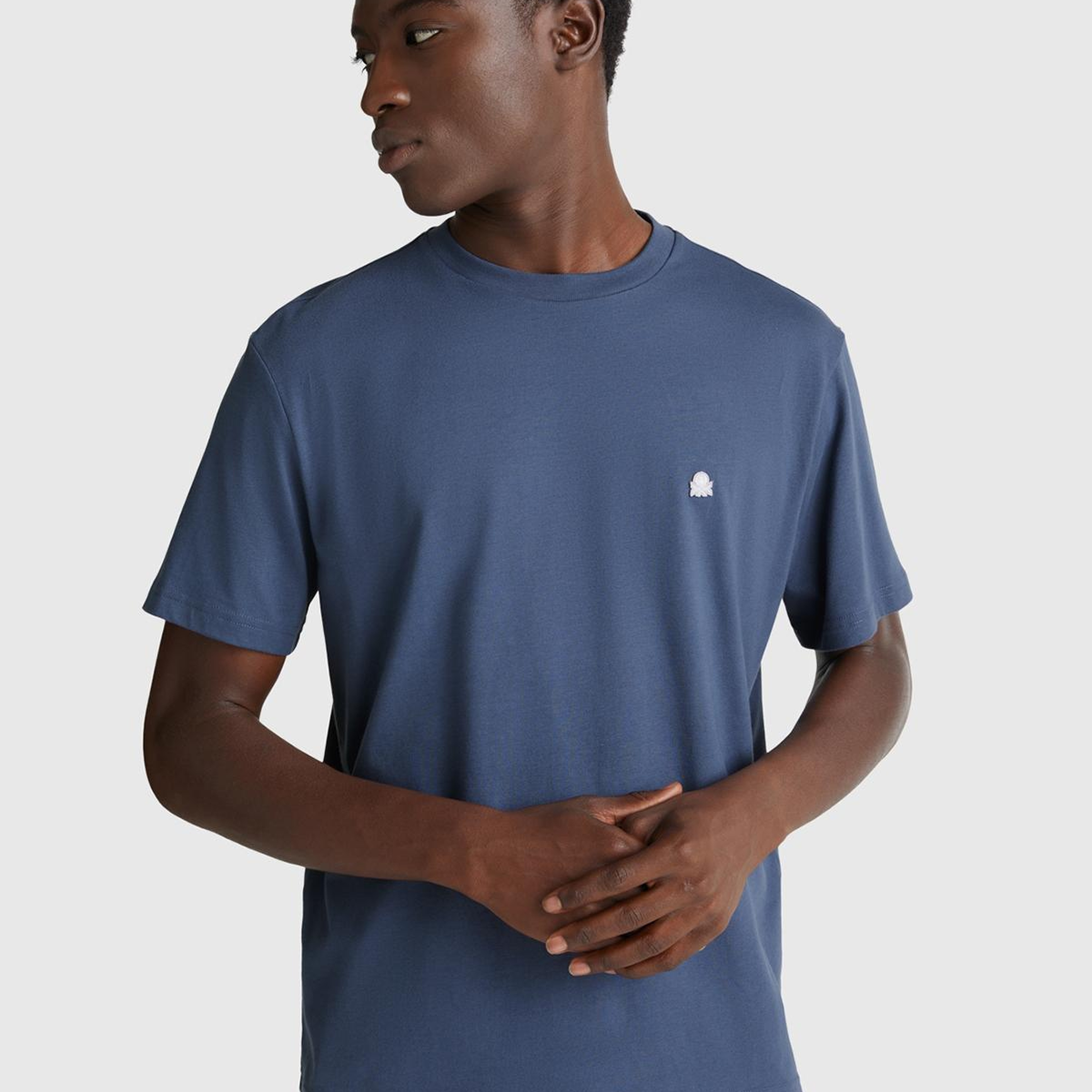 Erkek Havacı Mavi %100 Koton Benetton Logolu Bisiklet Yaka T-Shirt