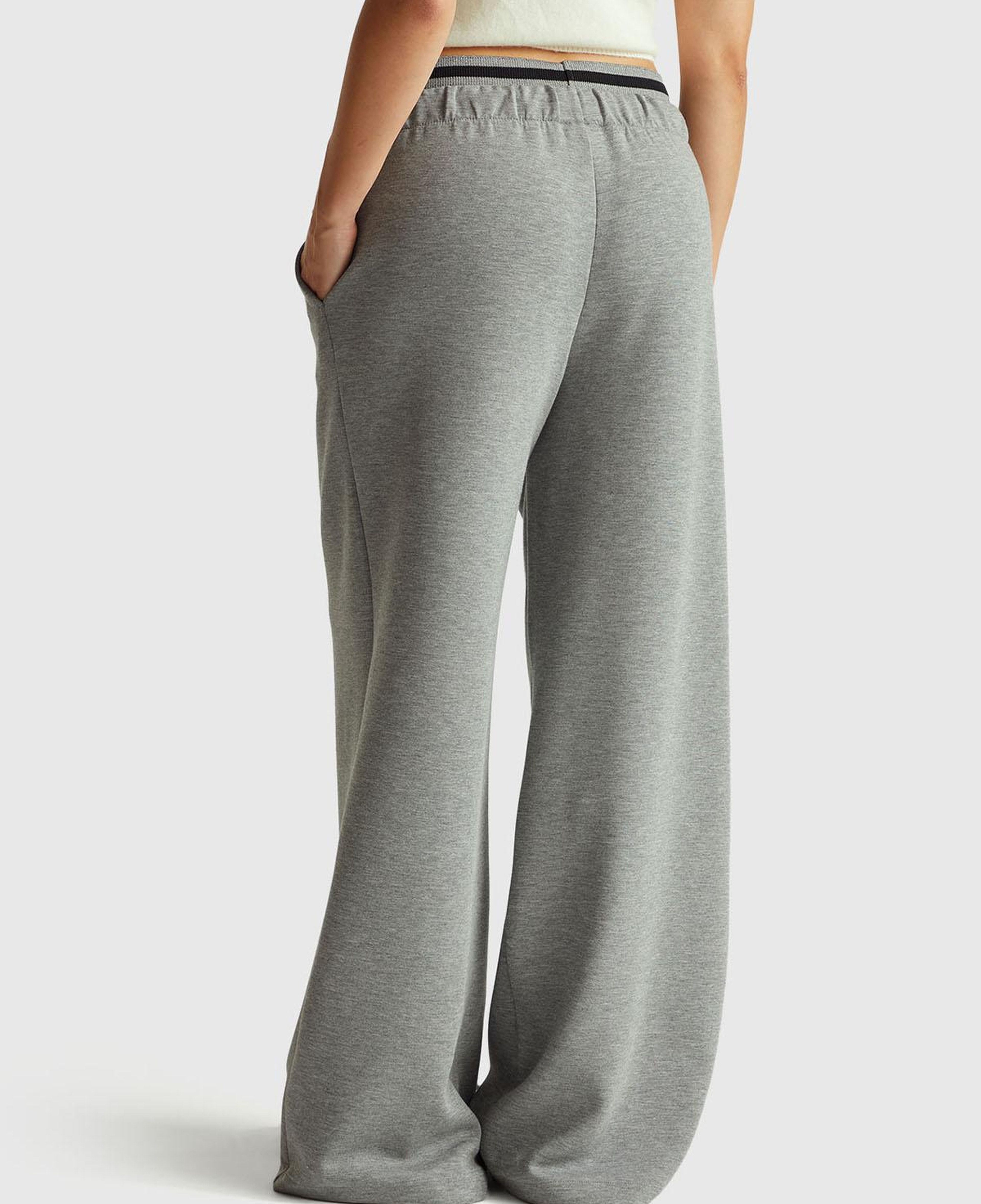 Kadın Açık Gri Modal Karışımlı Cepli Beli Bağcıklı Geniş Paça Eşofman Altı