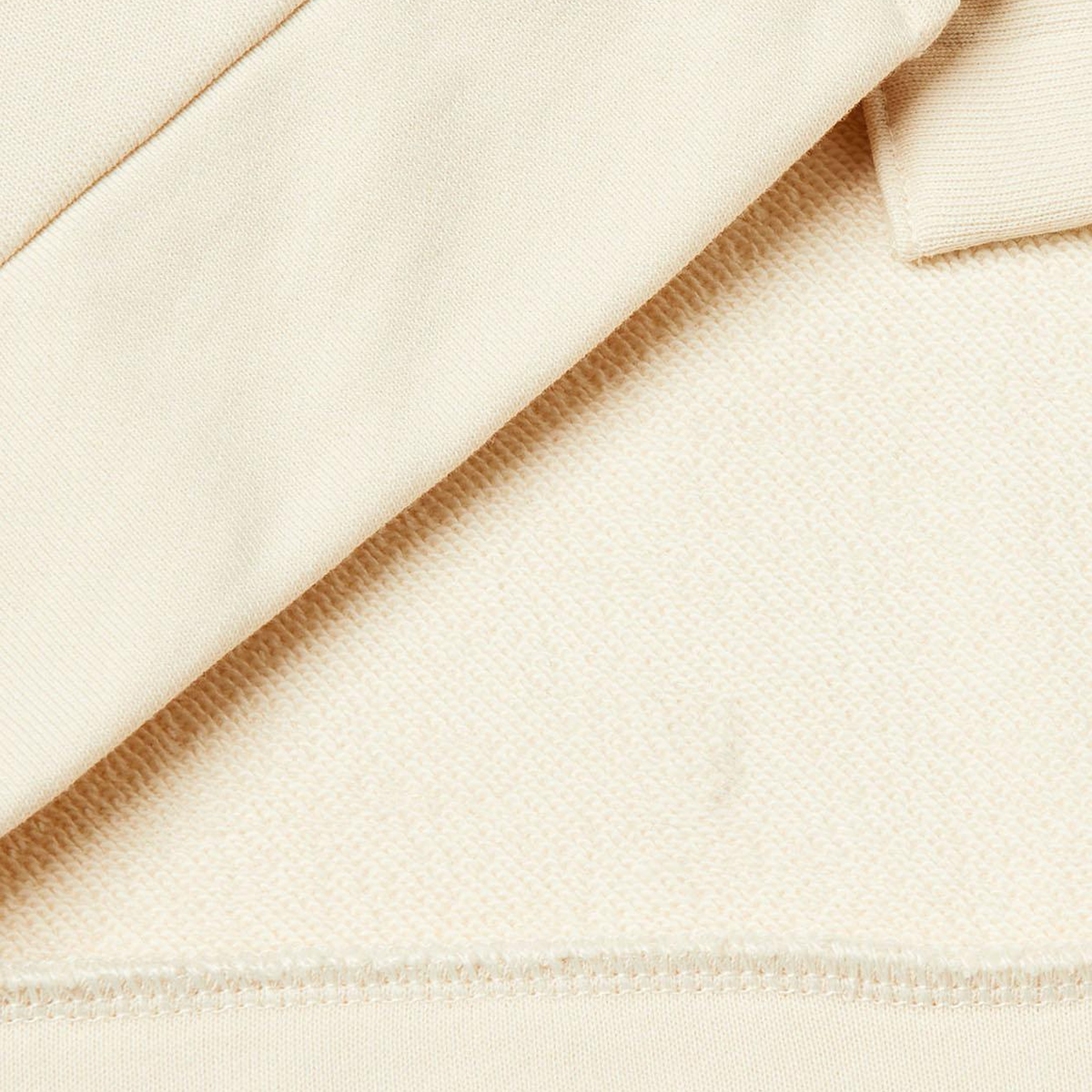 Kadın Krem Logo Baskı Detaylı Kapüşonlu Relax Fit Sweatshirt