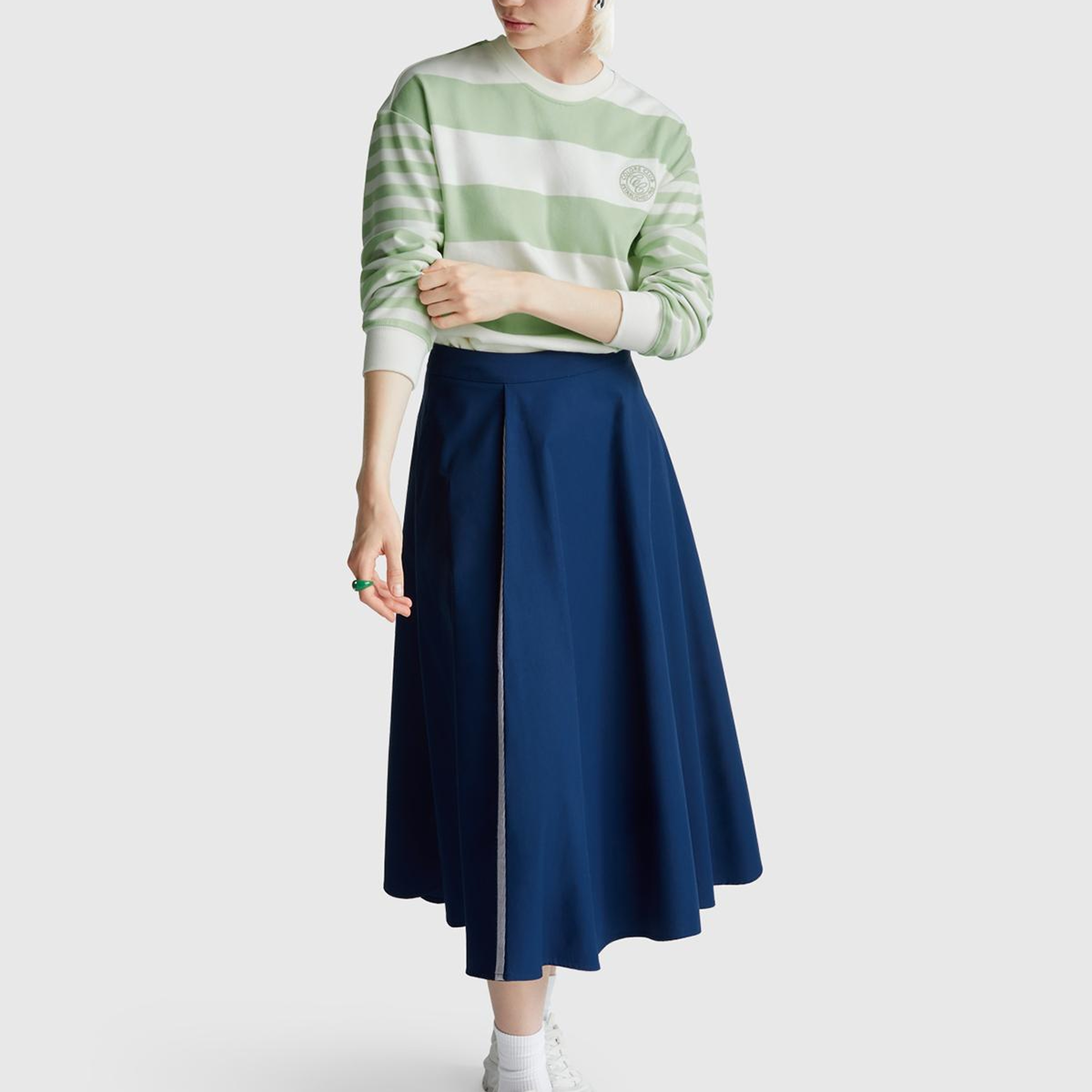 Kadın Açık Yeşil  Pamuk Karışımlı Göğsü Logo Baskılı Renk Bloklu Sweatshirt