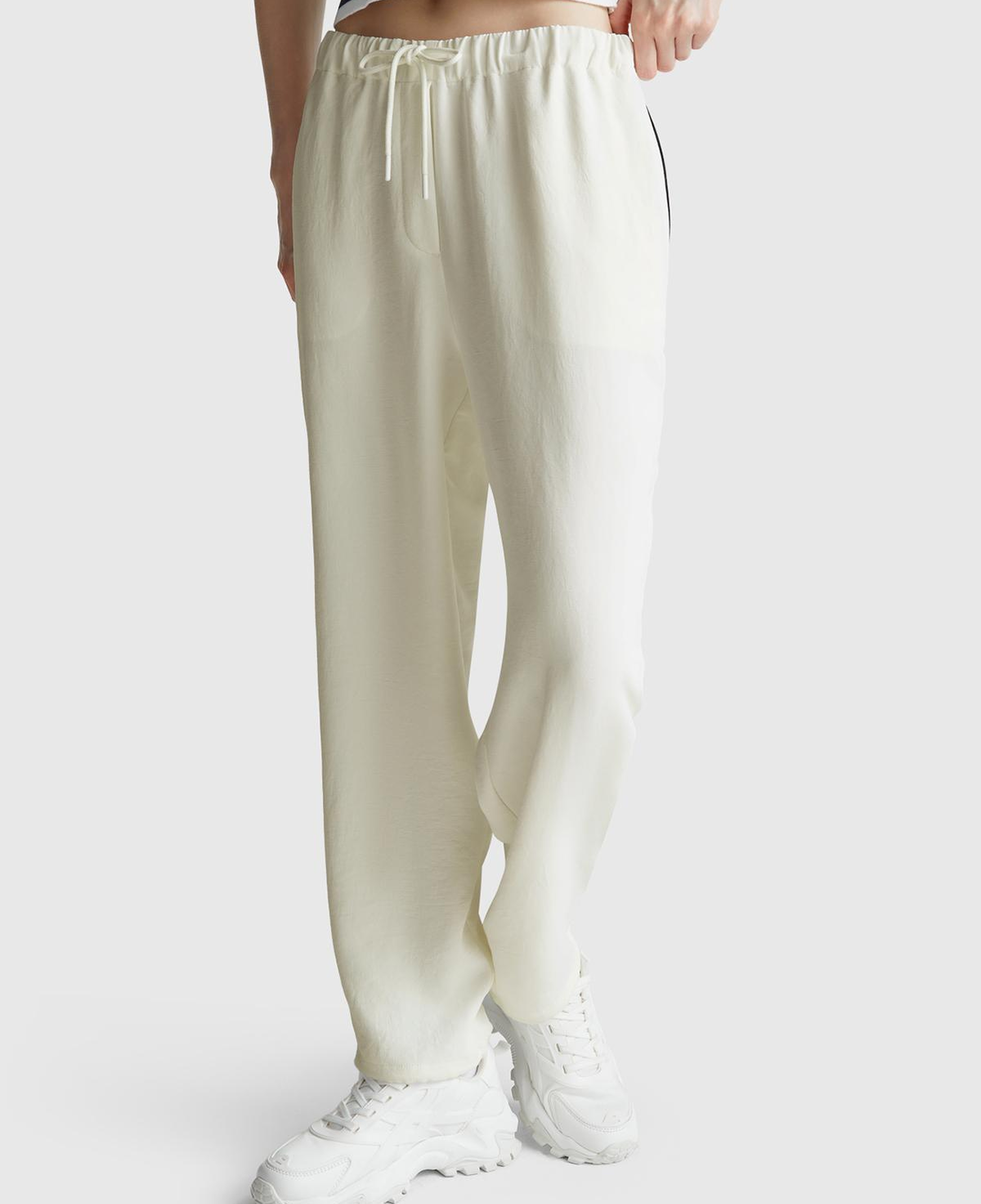 Kadın Krem Beli Bağcıklı Cepli Pantolon