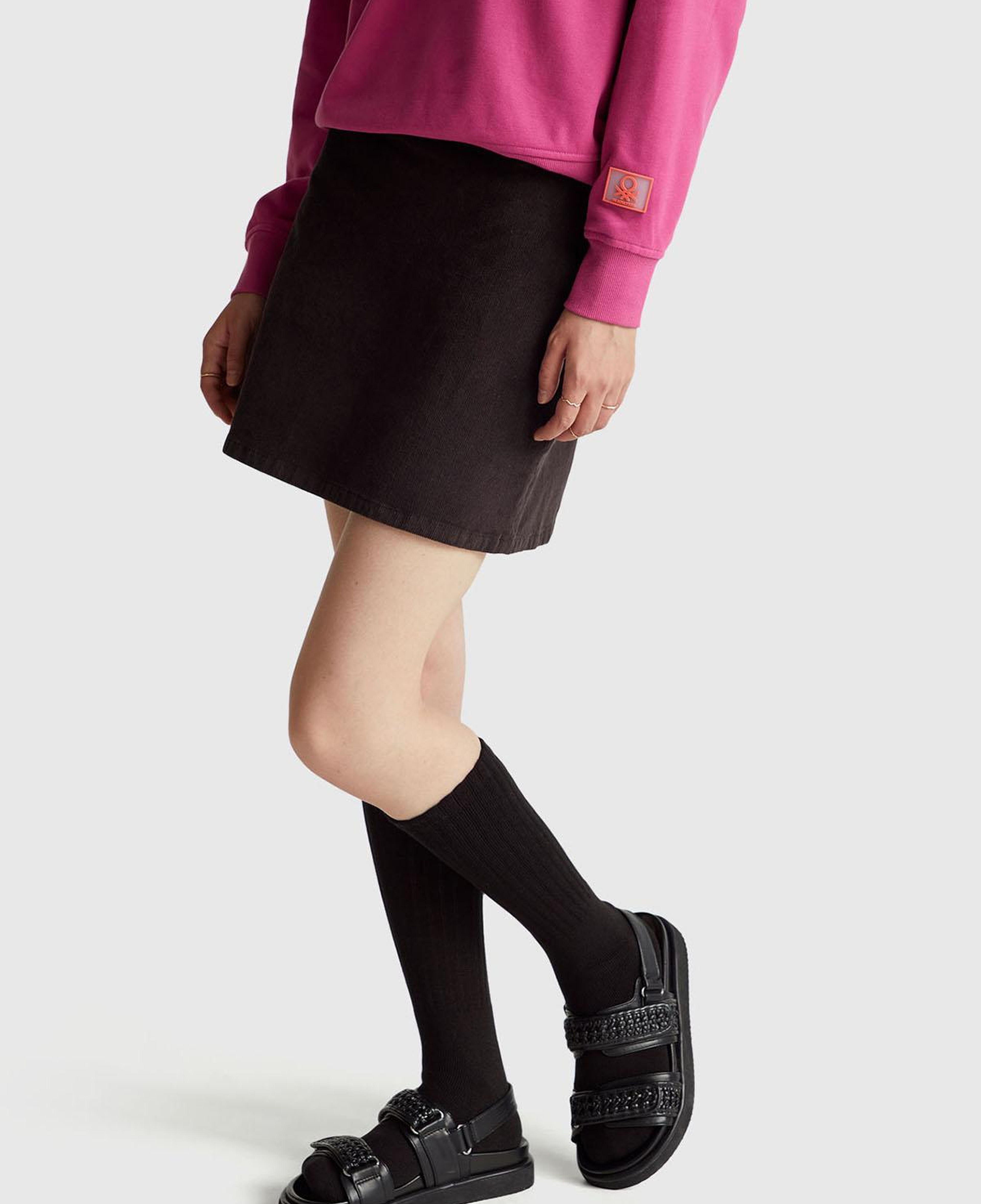 Kadın Siyah Pamuk Karışımlı Yandan Fermuarlı Kadife Mini Etek